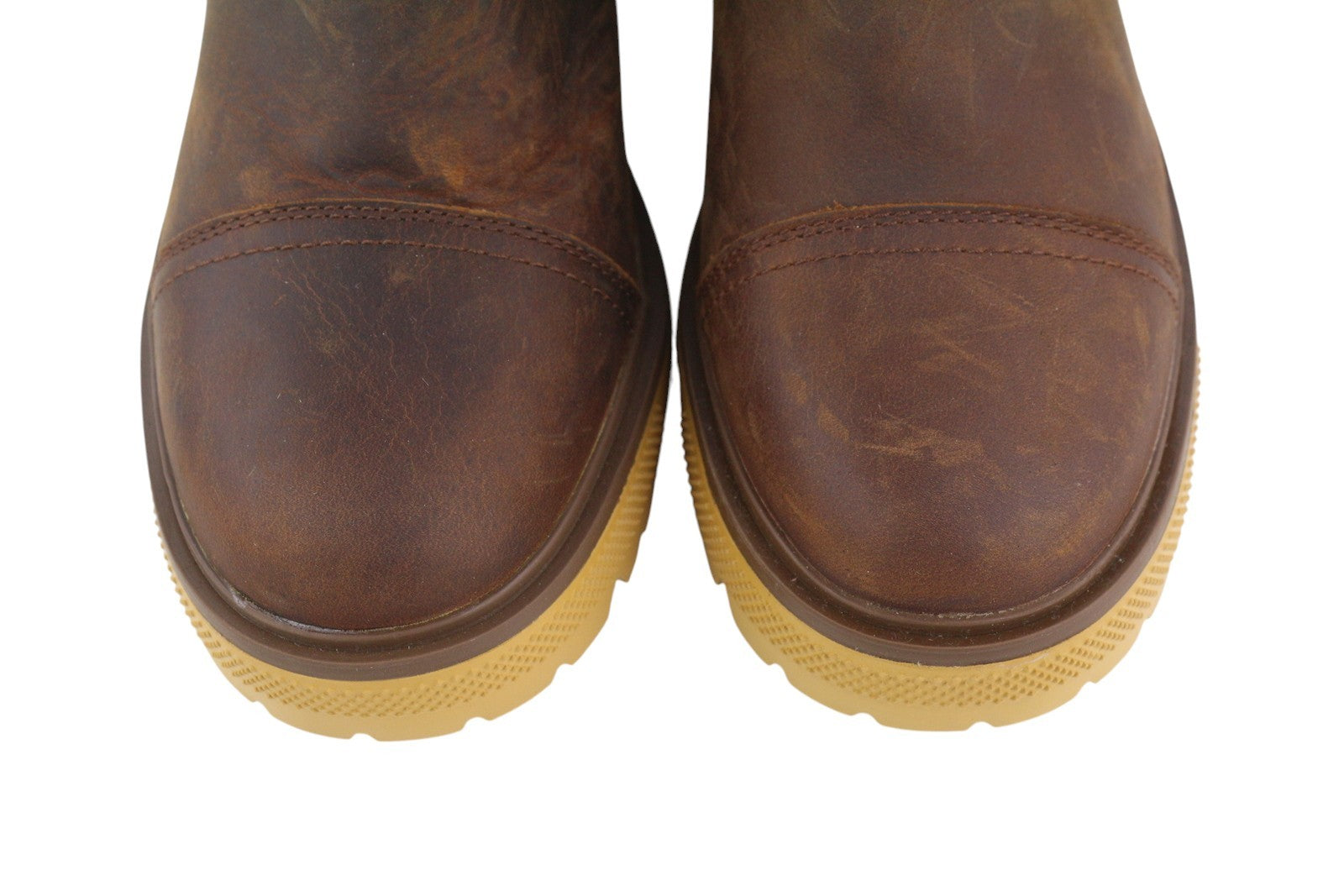 TIMBERLAND A25BV moteriški aulinukai, rudi, odiniai, 39/40 dydžio, su kulniuku, sendinto stiliaus, vidutinio aukščio. 