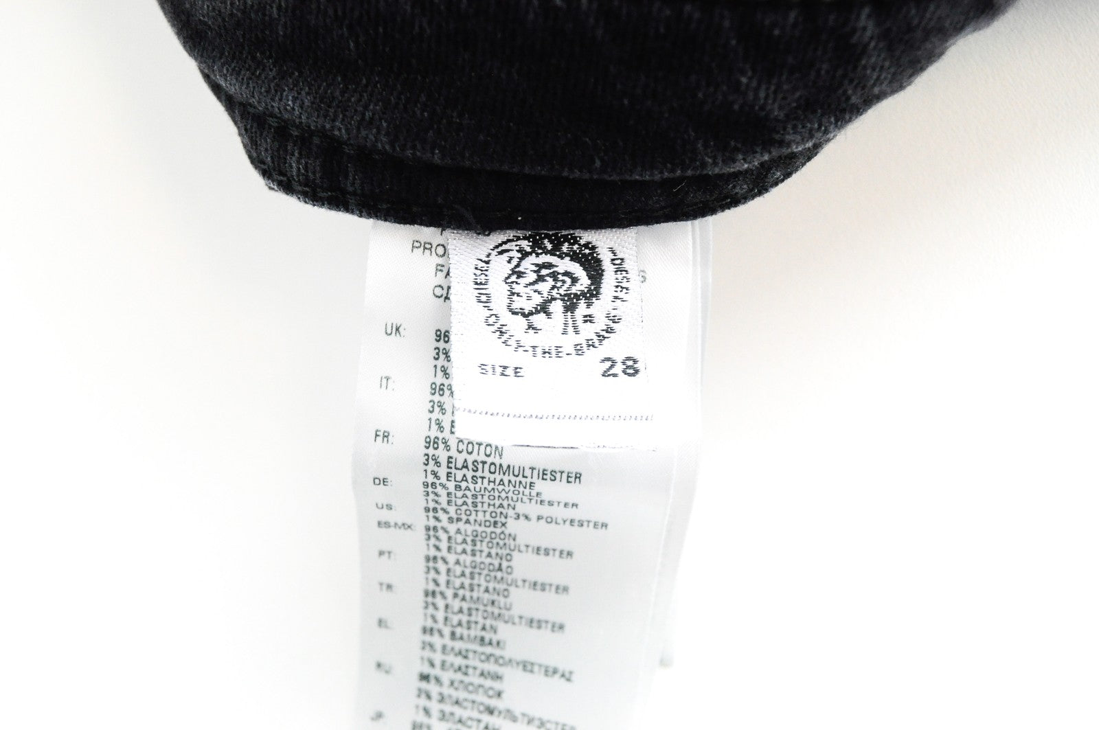 DIESEL Thommer 084NK tamsiai mėlyna W28 L32 vyriški džinsai ploni, ploni medvilniniai ruožai 