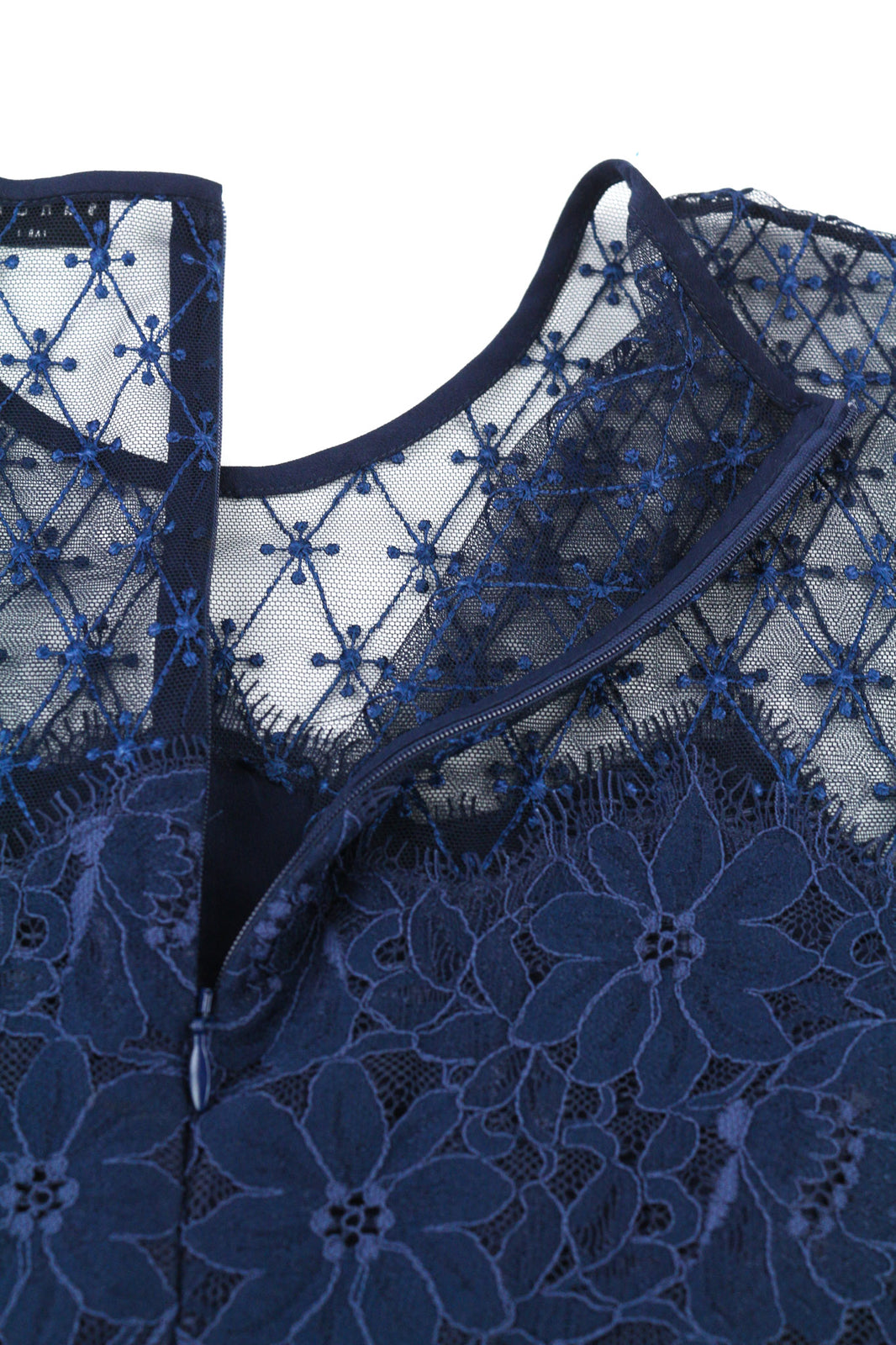 SANDRO moteriška suknelė 40 tamsiai mėlyna ilgomis rankovėmis, pamušalu, suvarstoma nugara, užtrauktuku. 