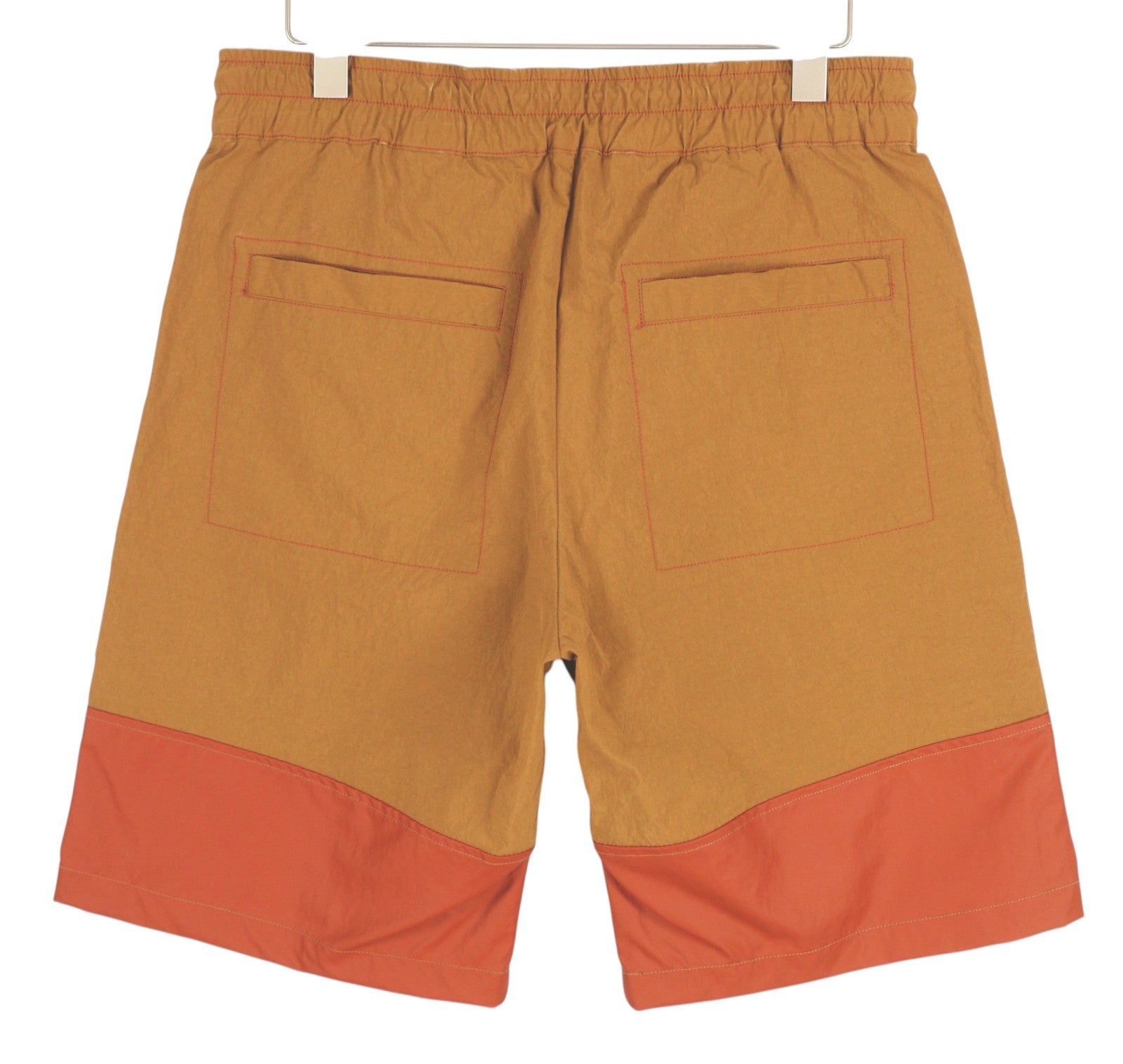 DIESEL P-Glary vyriški šortai W32 Cargo rudi, su elastingu juosmeniu ir keliomis kišenėmis, rekomenduojama kaina – 175 € 