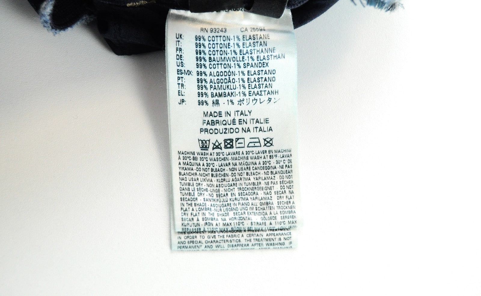 DIESEL De-Doras 084MC moteriški džinsai W27 Patched Platėjančios trumpintos odos džinsai su lopais ir apnašomis 