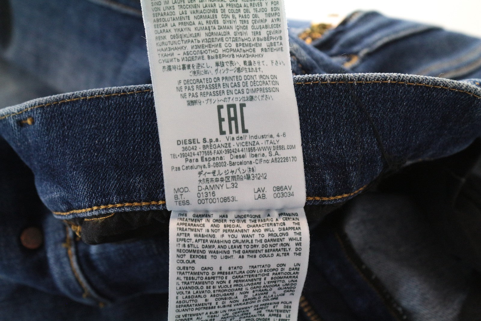 DIESEL D-Amny 086AV W31 L32 vyriški vidutinio mėlynumo aptempti plėšyti akmeninio dažymo džinsai 