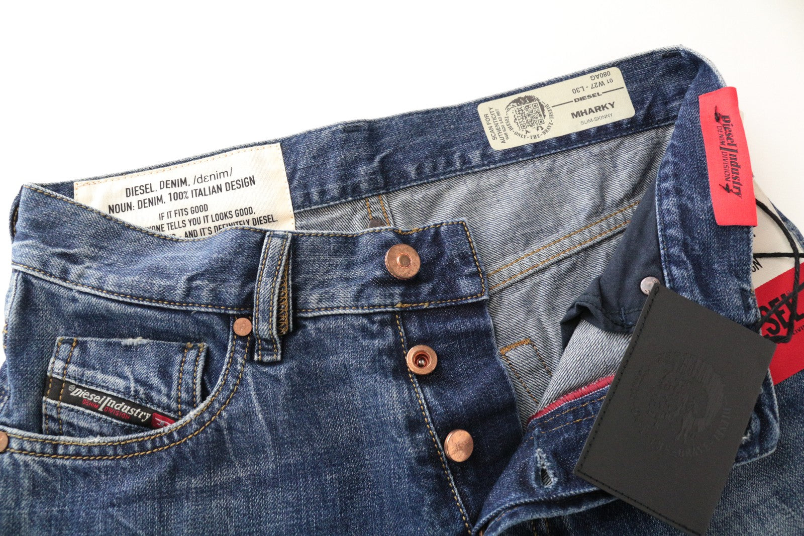 DIESEL Mharky 080AG W27 L30 mėlyni plėšyti ploni vyriški džinsai be tamprių kirpimų 