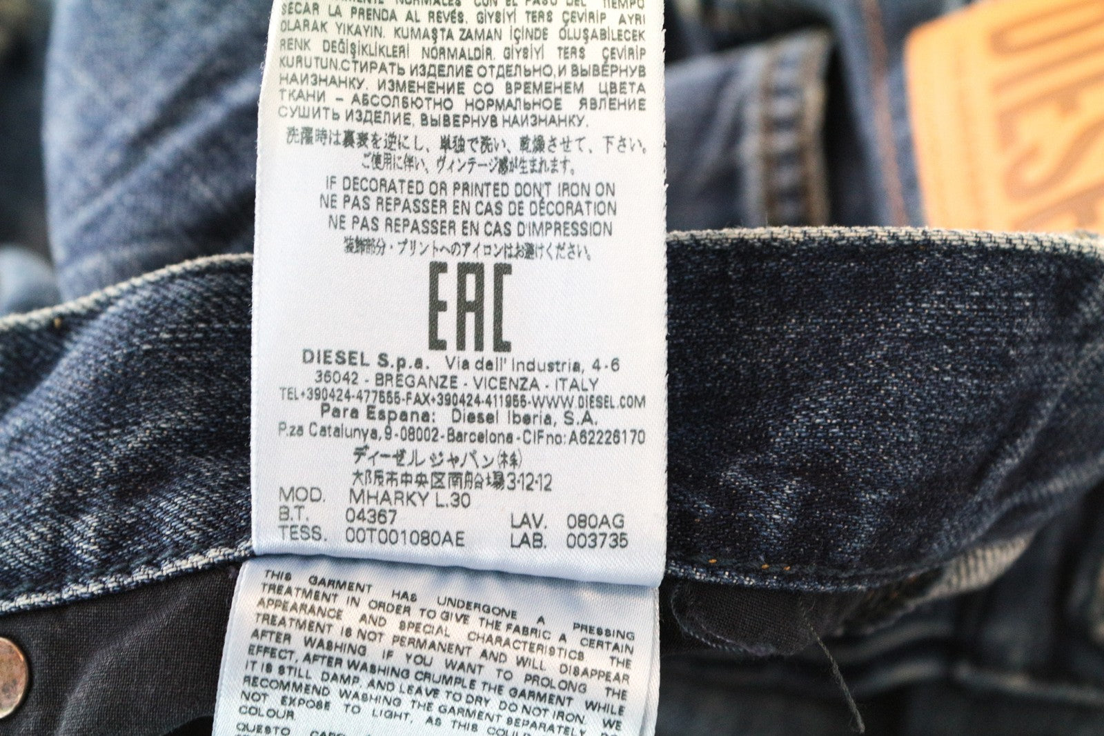 DIESEL Mharky 080AG W27 L30 mėlyni plėšyti ploni vyriški džinsai be tamprių kirpimų 