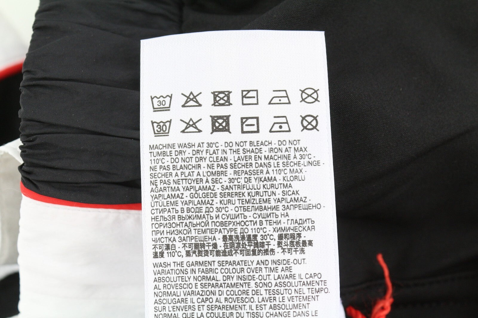 DIESEL Awwb-Eicy-Wt 12 moteriški šortai L, juodi, su elastingu juosmeniu, pamušalu. RMK 90 €. 