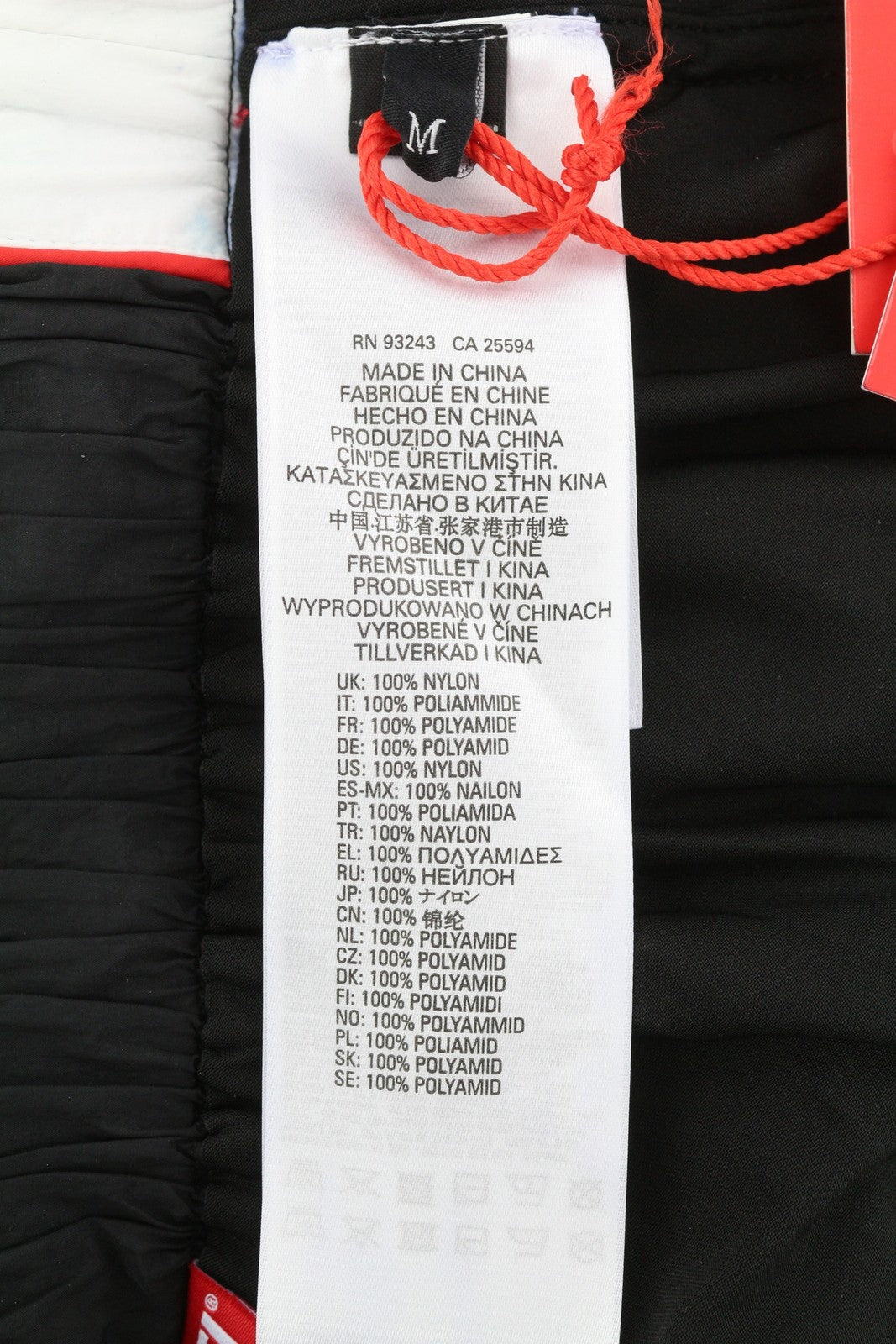 DIESEL Awwb-Eicy-Wt 12 moteriški šortai M, juodi, su elastingu juosmeniu, pamušalu. RMK 90 €. 