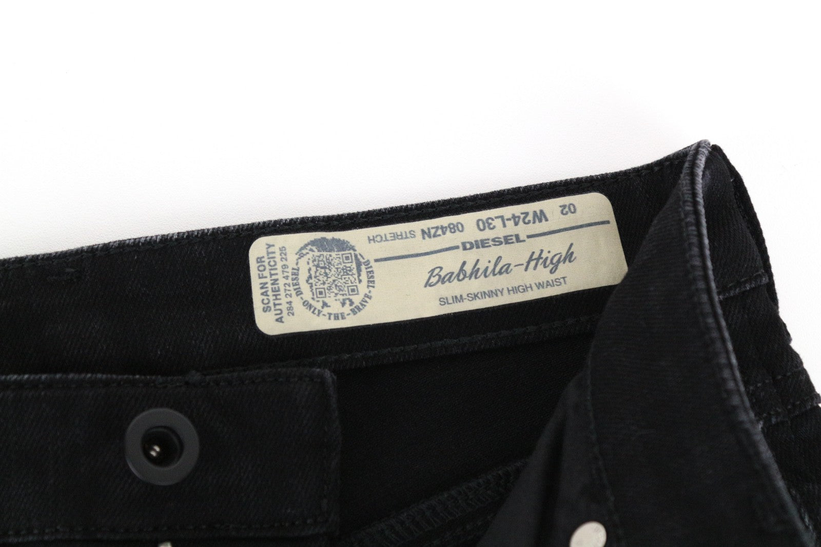 DIESEL Babhila-High 084ZN W24 L30 moteriški juodi tamprūs medvilniniai ploni aptempti džinsai 