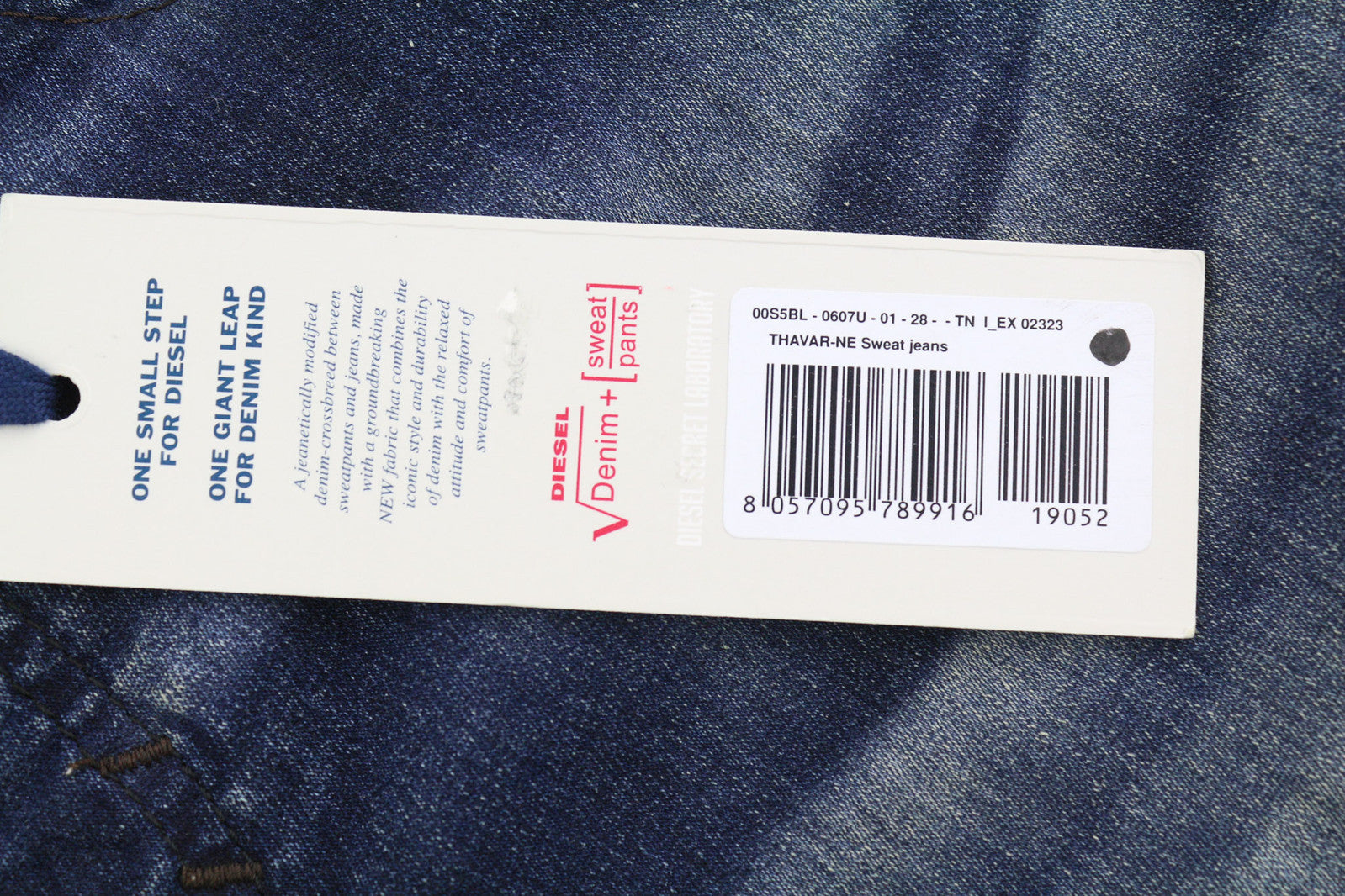 DIESEL Thavar-Ne 0607U vyriški džinsai W28 Jogg Sweat Ripped Distress Blue RRP200