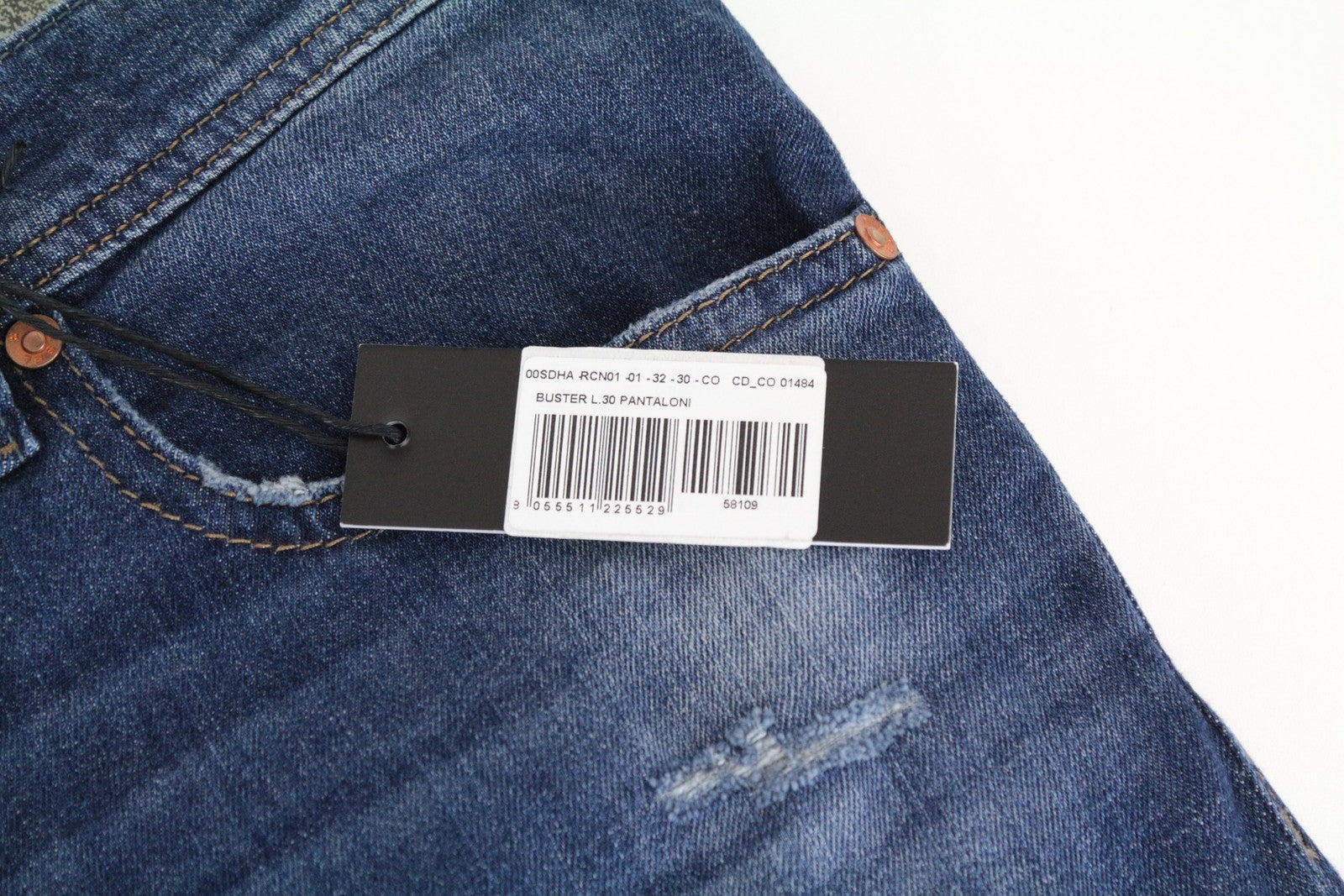 DIESEL Buster RCN01 W32 L30 vyriški plėšyti medvilniniai mėlyni ploni siaurėjantys džinsai 