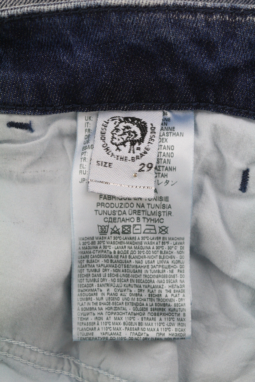 DIESEL D-Bazer 084DD vyriški džinsai W29/L34 siaurėjantys, tamprūs, plėšyti, skalbti džinsai su logotipu 