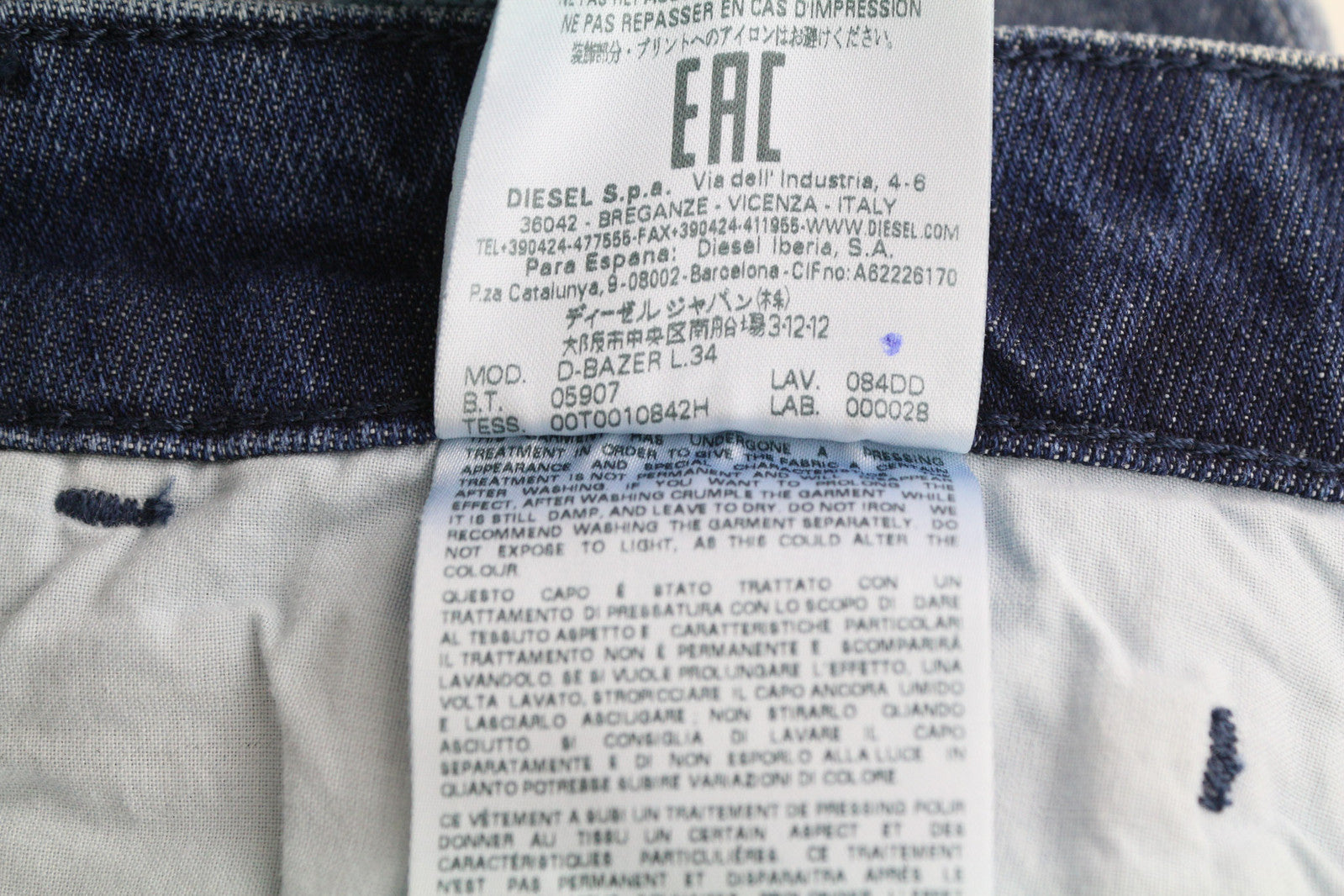 DIESEL D-Bazer 084DD vyriški džinsai W29/L34 siaurėjantys, tamprūs, plėšyti, skalbti, mėlyni. 