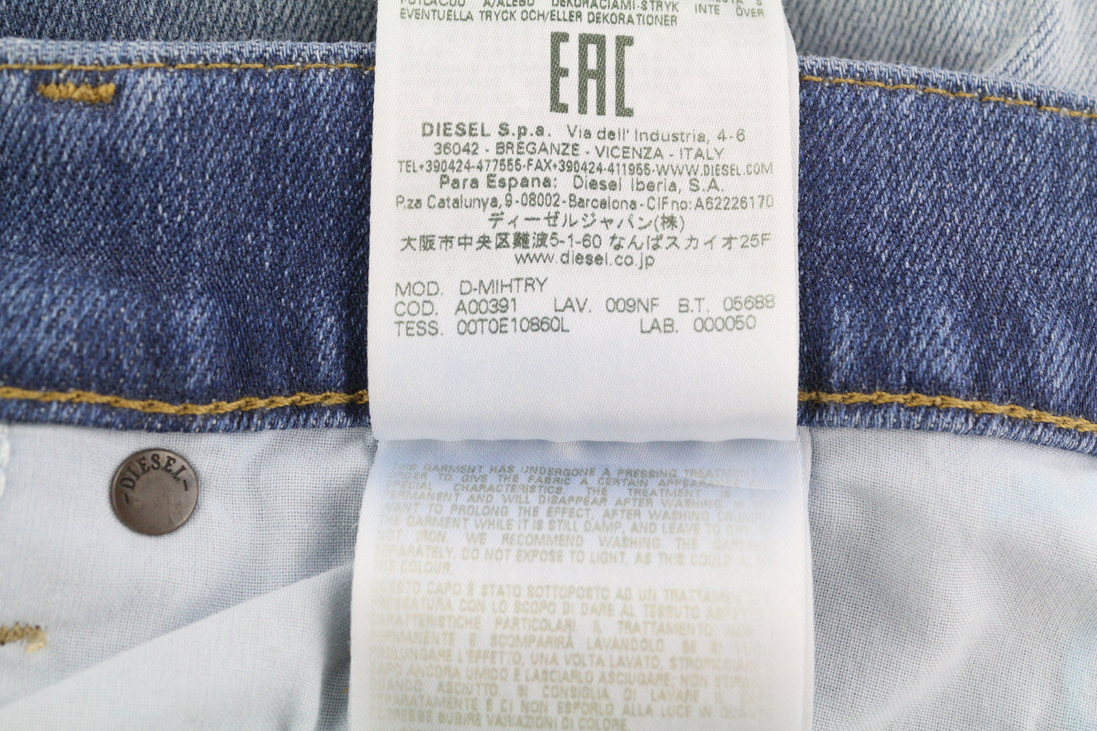 DIESEL D-Mihtry 009NF vyriški džinsai W31/L30 tiesūs, tamprūs, su sagomis, skalbti džinsai 