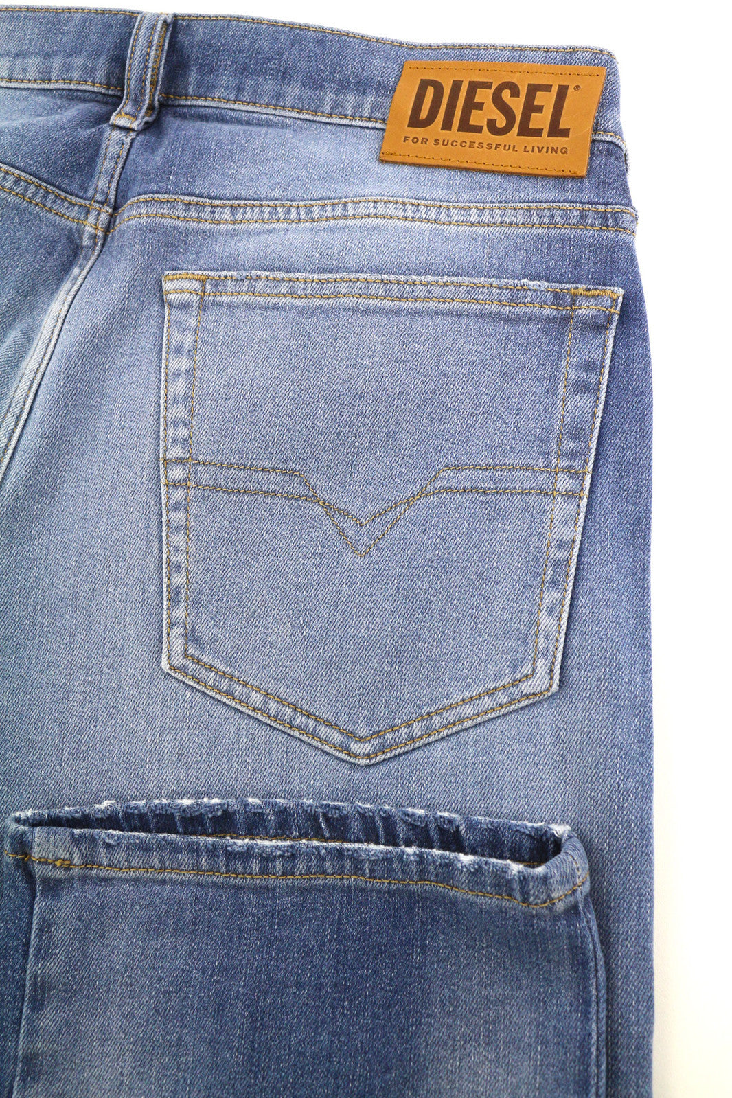 DIESEL D-Mihtry 009NF vyriški džinsai W31/L30 tiesūs, tamprūs, su sagomis, skalbti džinsai 