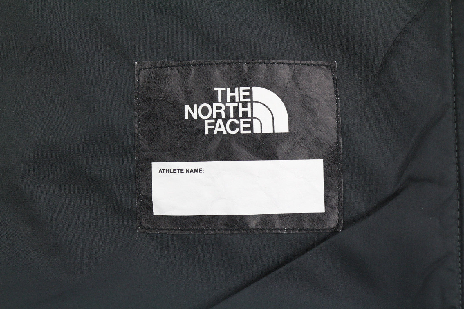 THE NORTH FACE Printed Reactor Insulated Boy striukė L su gobtuvu ir kamufliažiniu logotipu 