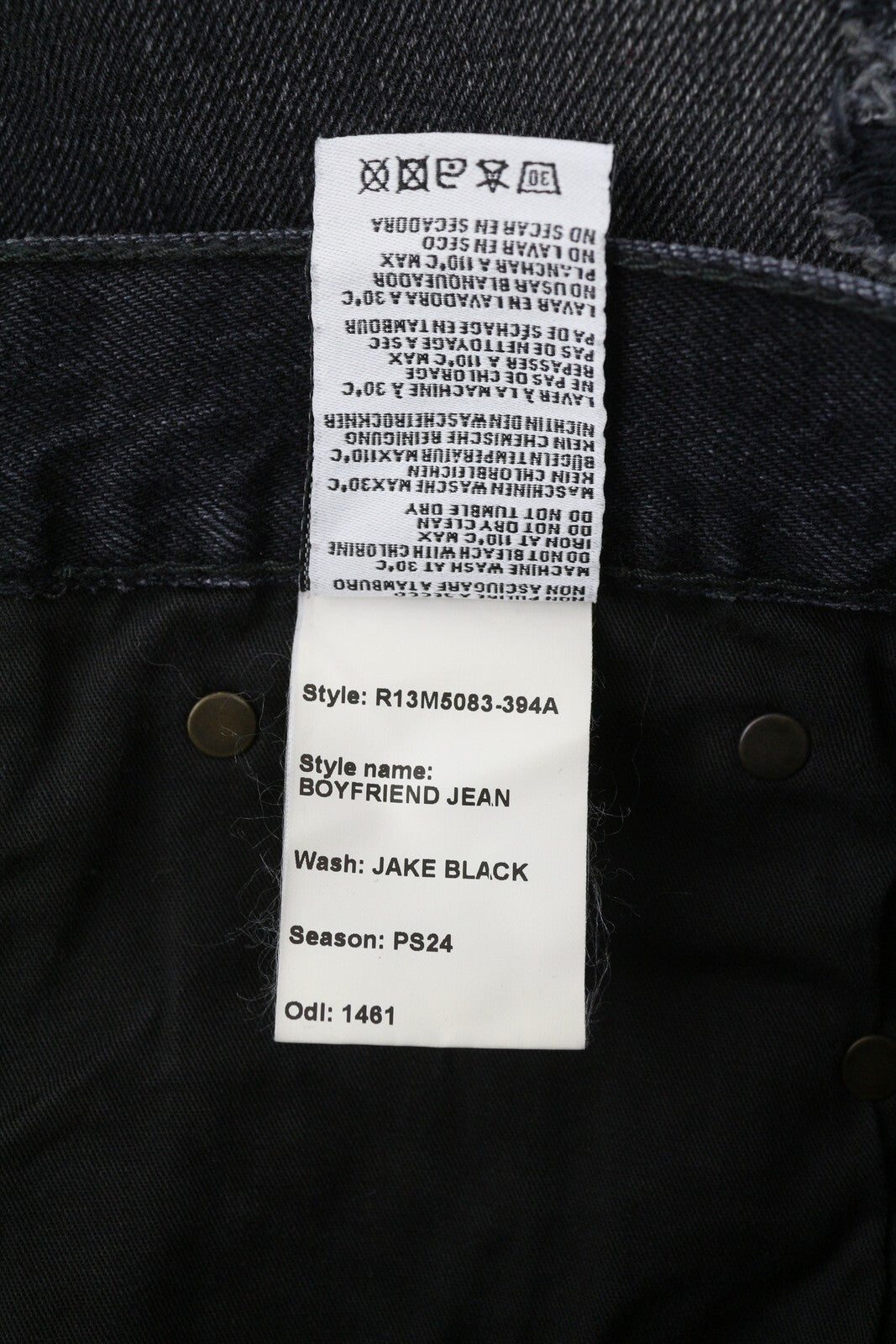 R13 Boyfriend vyriški džinsai, 32" Jake juodi, skalbto džinso, su užtrauktuku ir kišenėmis. 