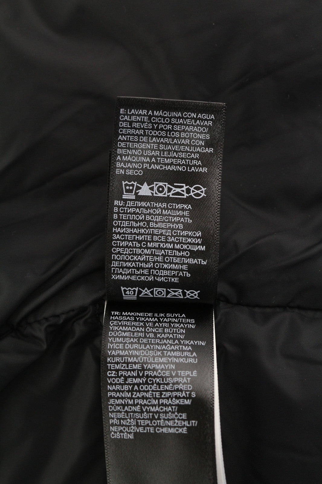 THE NORTH FACE Diablo pūkinė vyriška striukė S 700 su izoliacija ir dygsniuotu logotipu bei pūkuota danga. 