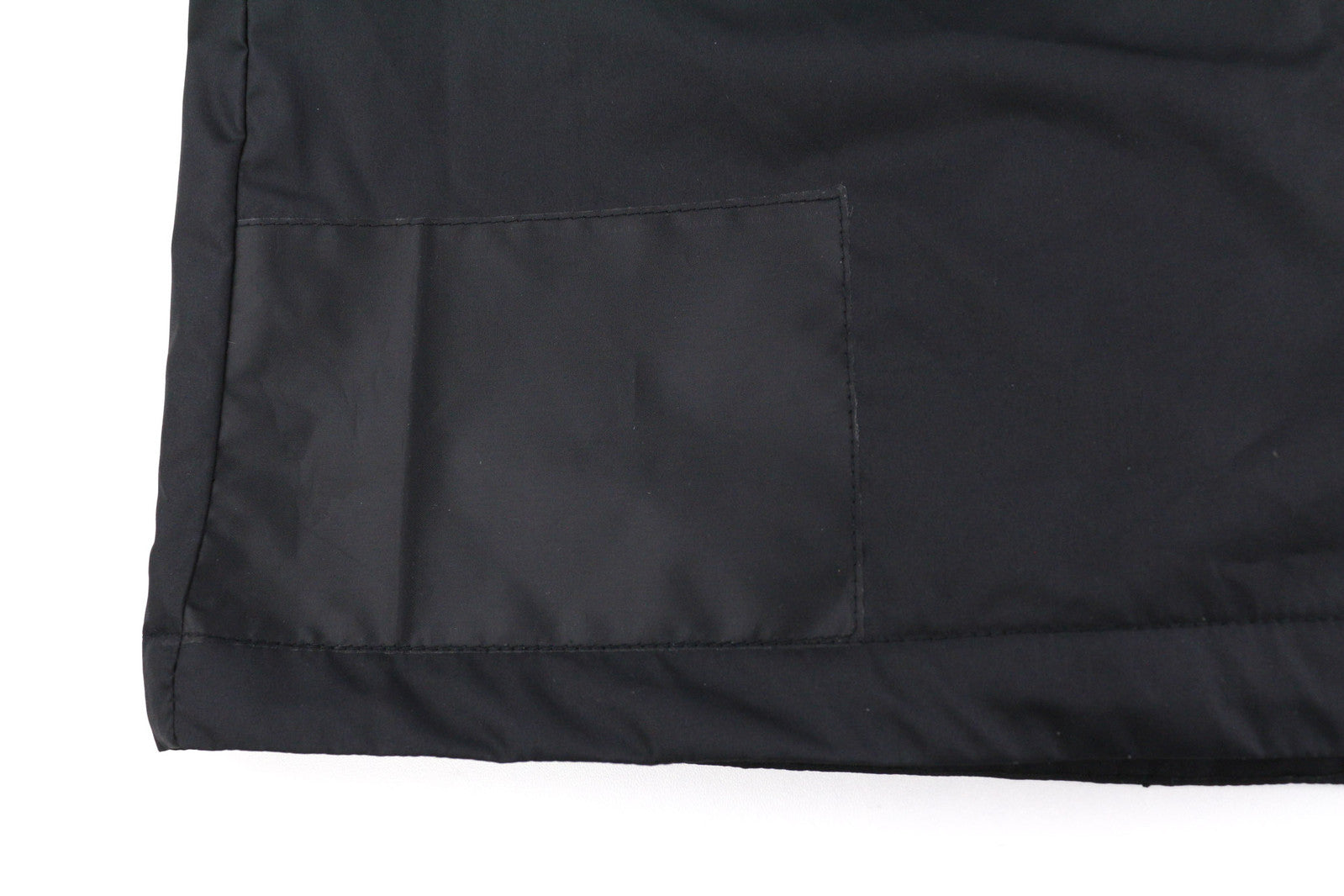 „THE NORTH FACE Telegraphic Coaches“ vyriška striukė XL dydžio, su vilnos pamušalu ir vėjui atspariu pamušalu. 