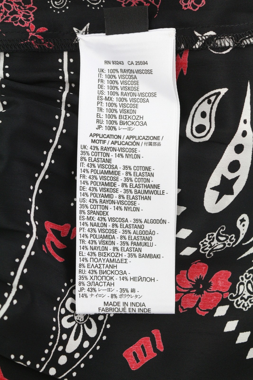 DIESEL O-Miyo-B moteriškas sijonas XS, su tampriu juosmeniu, raštuotas iki kelių, rekomenduojama kaina – 150 € 