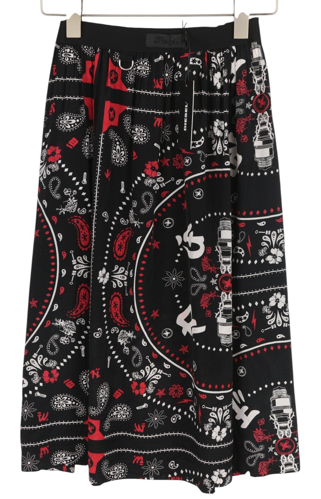 DIESEL O-Miyo-B moteriškas sijonas XS, su tampriu juosmeniu, raštuotas iki kelių, rekomenduojama kaina – 150 € 