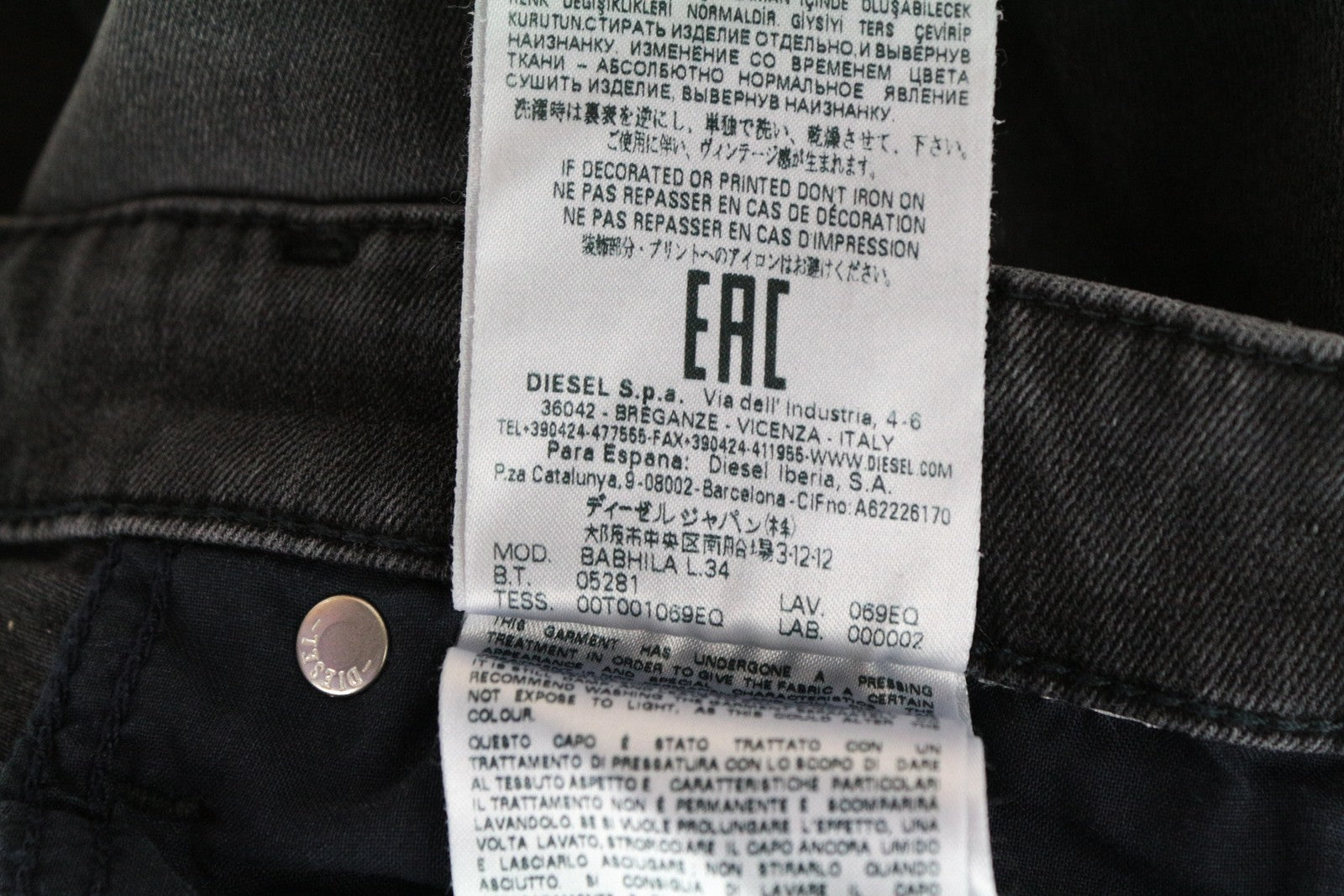 DIESEL Babhila 069EQ moteriški džinsai W25/L34 Slim Skinny Fit pilki tamprūs medvilniniai džinsai 