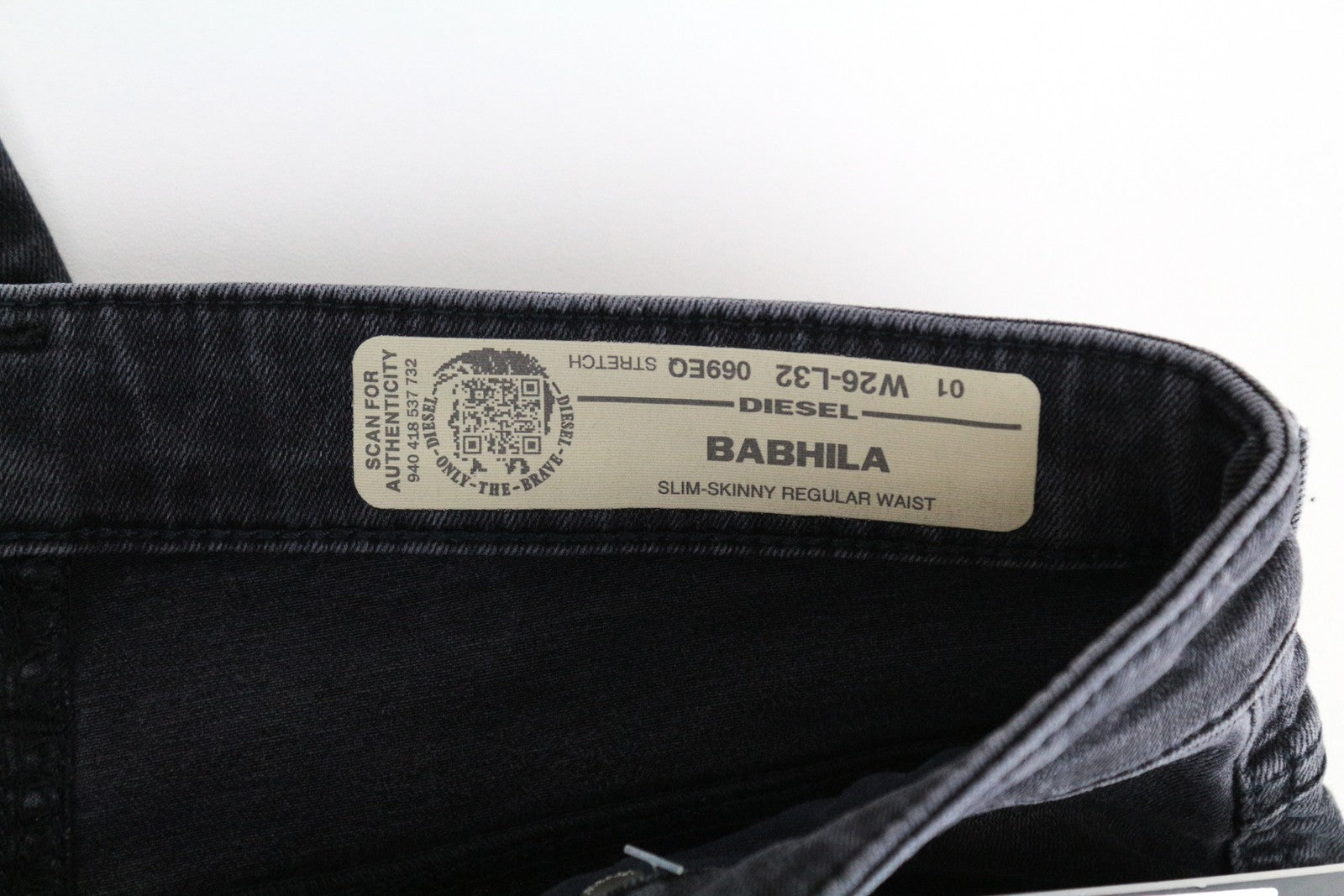 DIESEL Babhila 069EQ moteriški džinsai W26/L32 Slim Skinny wash grey, tamprūs medvilniniai džinsai 