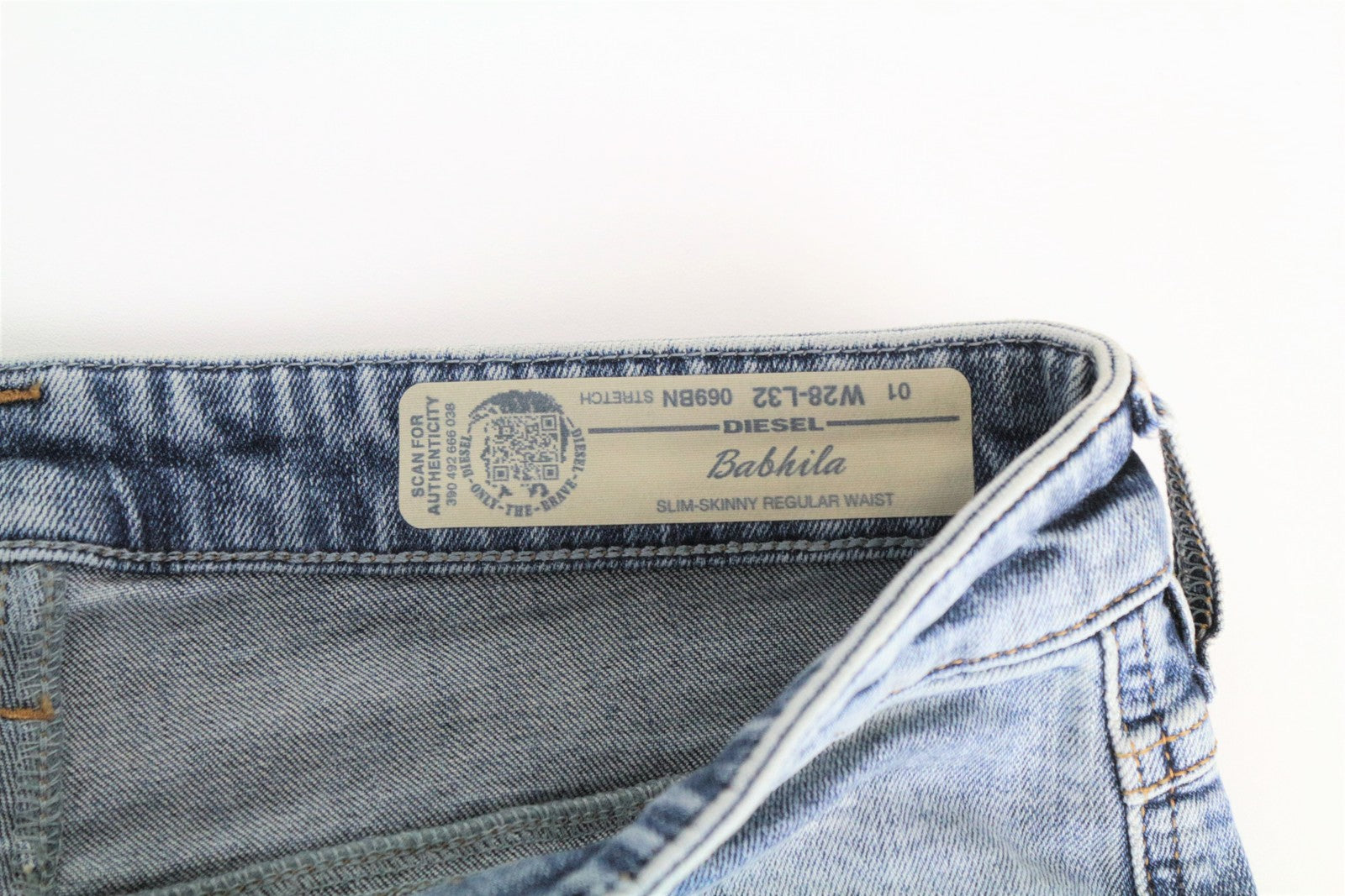 DIESEL Babhila 069BN moteriški džinsai W28/L32 Slim Skinny medvilnės tamprės šviesiai mėlyni