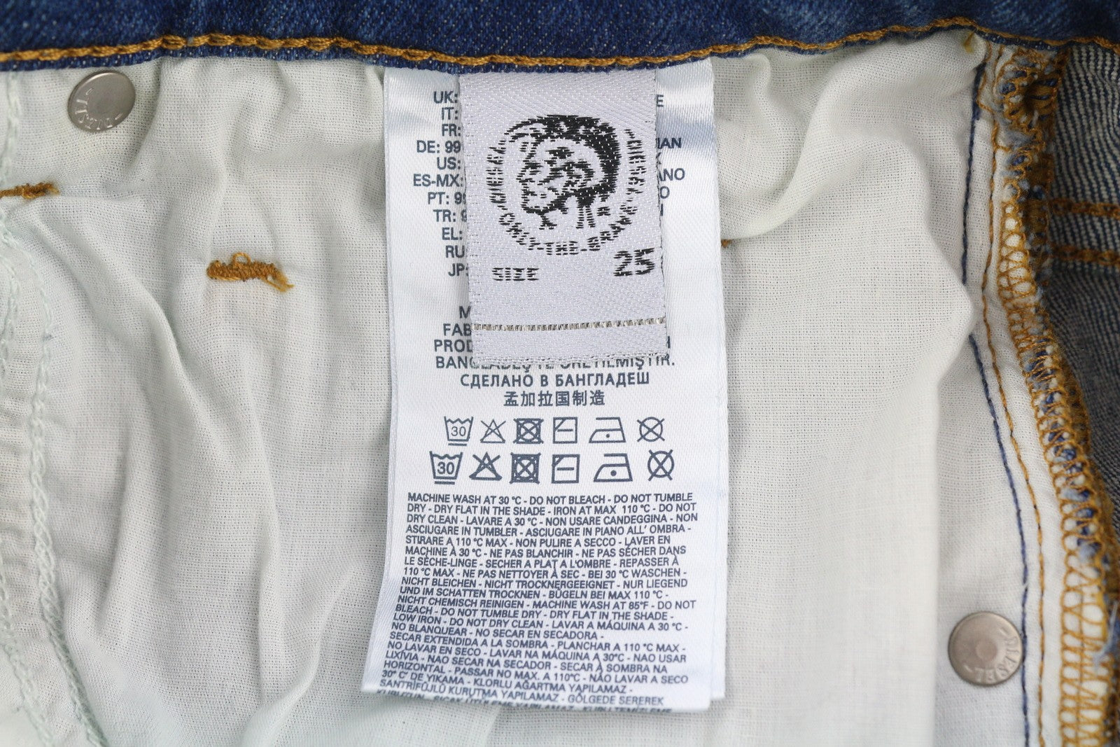 DIESEL De-Lowy-Ra RB022 moteriški šortai, W25, skalbtos mėlynos spalvos, džinsinio audinio, RRP 120 € 