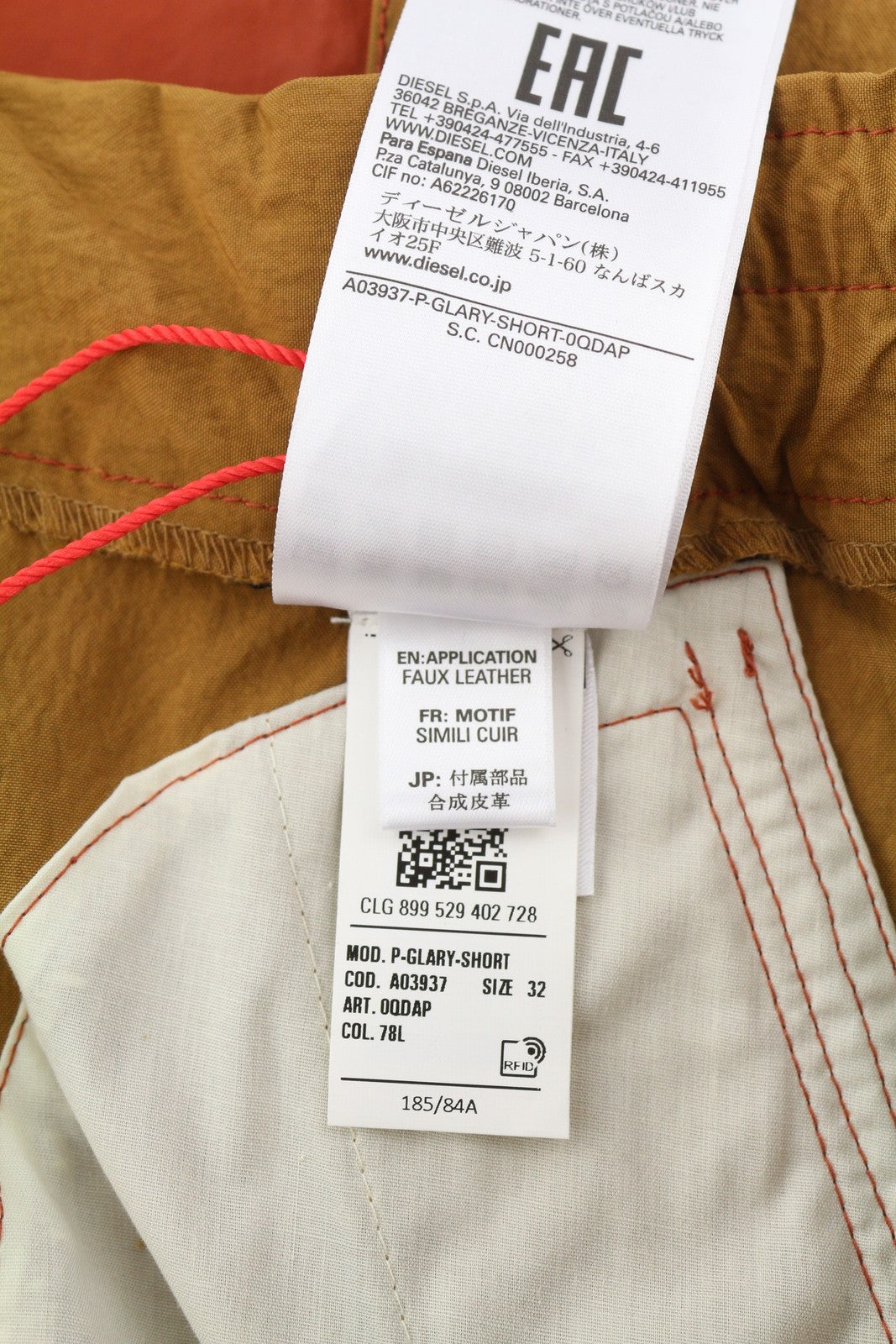 DIESEL P-Glary vyriški šortai W32 Cargo vidutinio rudumo su elastinėmis juosmens kišenėmis, rekomenduojama kaina – 175 € 