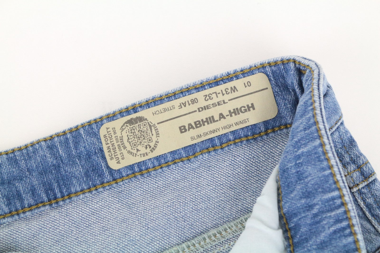 DIESEL Babhila-High 081AF moteriški džinsai W31/L32 Slim Skinny skalbti tamprūs mėlyni 