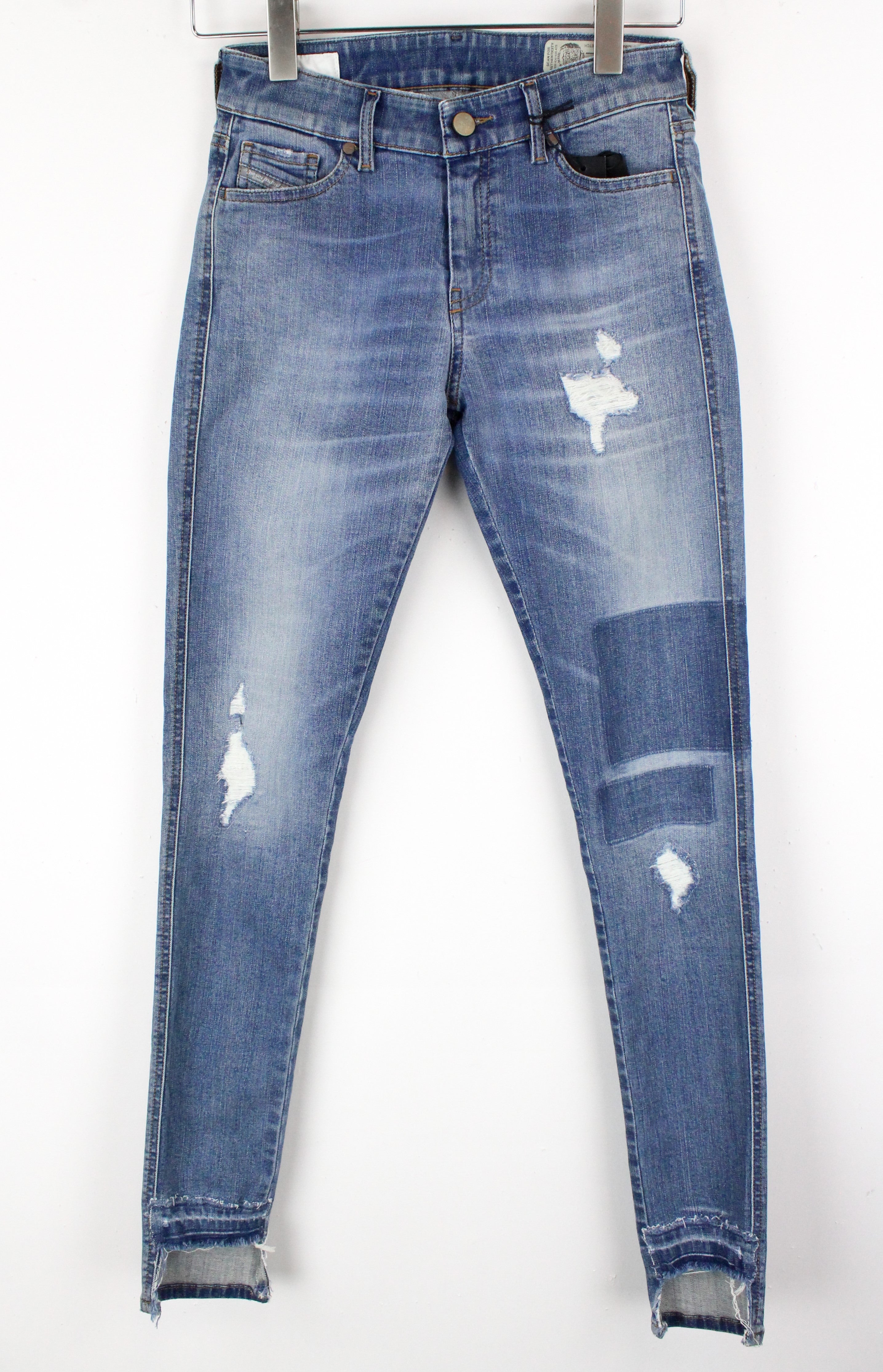 DIESEL Slandy 086AH moteriški džinsai W26/L32 tamprūs, mėlyni, plėšyti, itin ploni, aptempti 