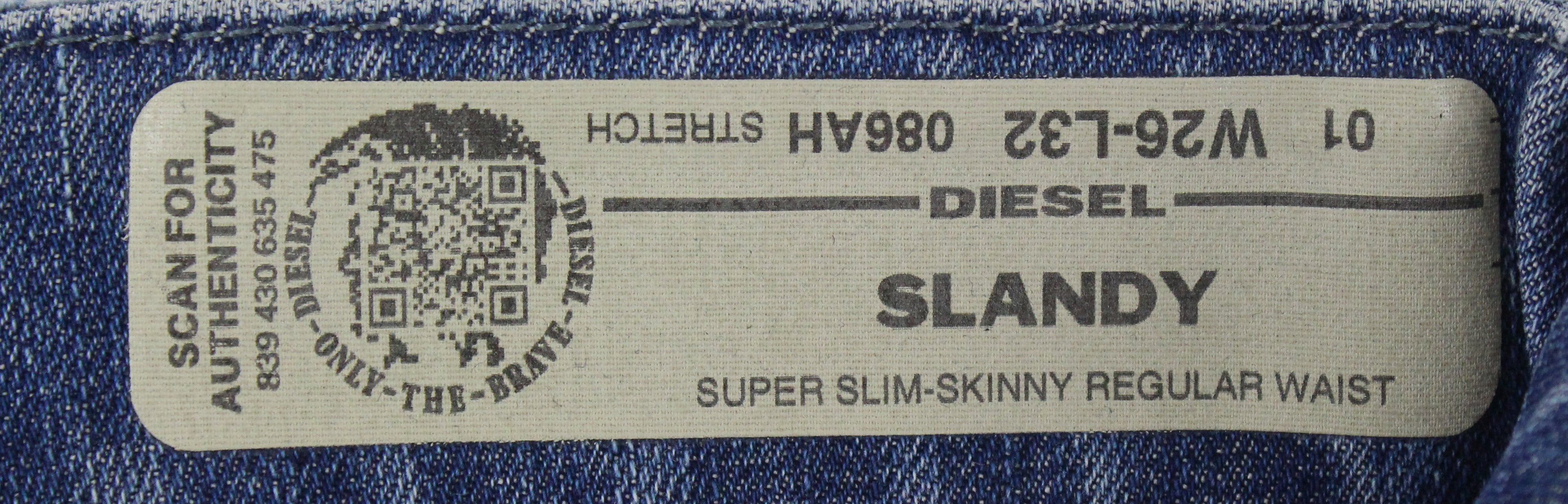 DIESEL Slandy 086AH moteriški džinsai W26/L32 tamprūs, mėlyni, plėšyti, itin ploni, aptempti 