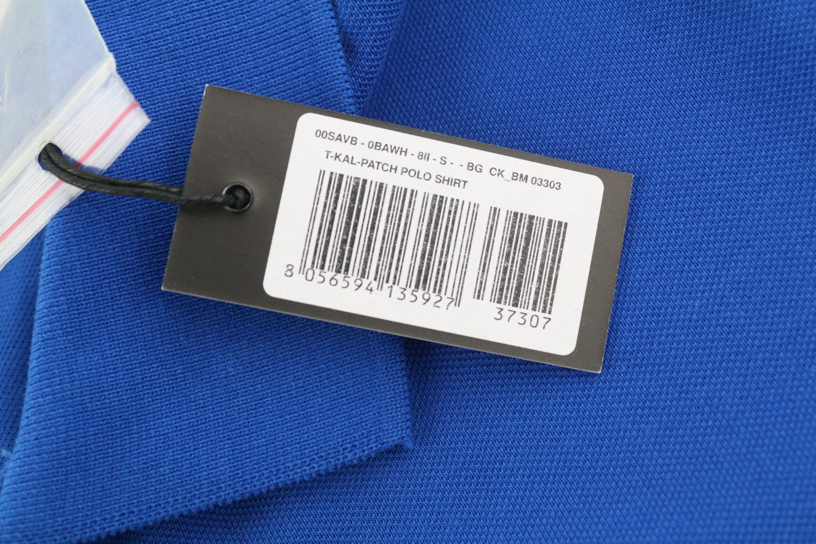 DIESEL T-Kal-Patch Polo vyriški marškinėliai, mėlyni, trumpomis rankovėmis, su sagomis ir tampriu logotipu.