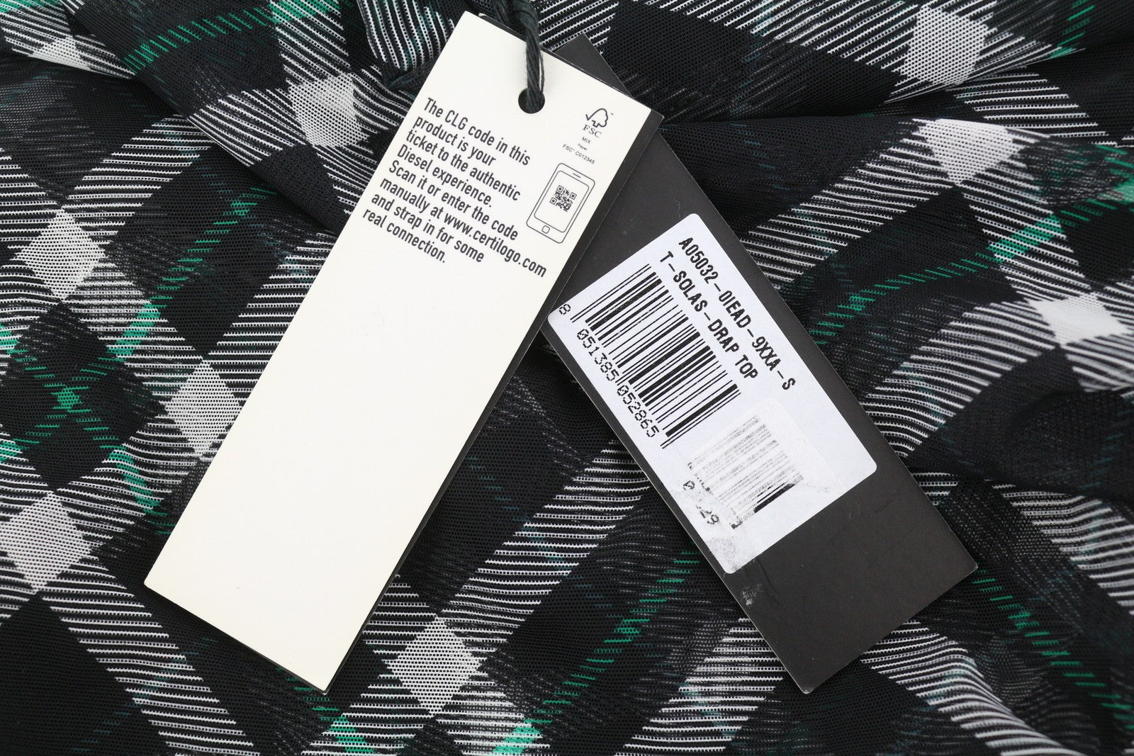 DIESEL T-Solas-Drap moteriški marškinėliai S dydžio, juodi, languoti, be rankovių, su raukiniais. Rekomenduojama mažmeninė kaina – 150 €. 