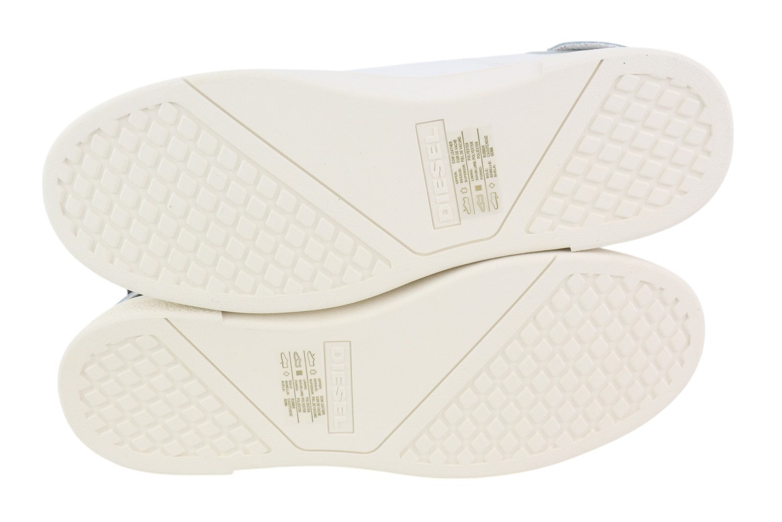 DIESEL S-Clever žemi nėriniuoti vyriški sportbačiai, 44,5 dydžio, balti, raudoni, odiniai, rekomenduojama kaina – 140 €. 