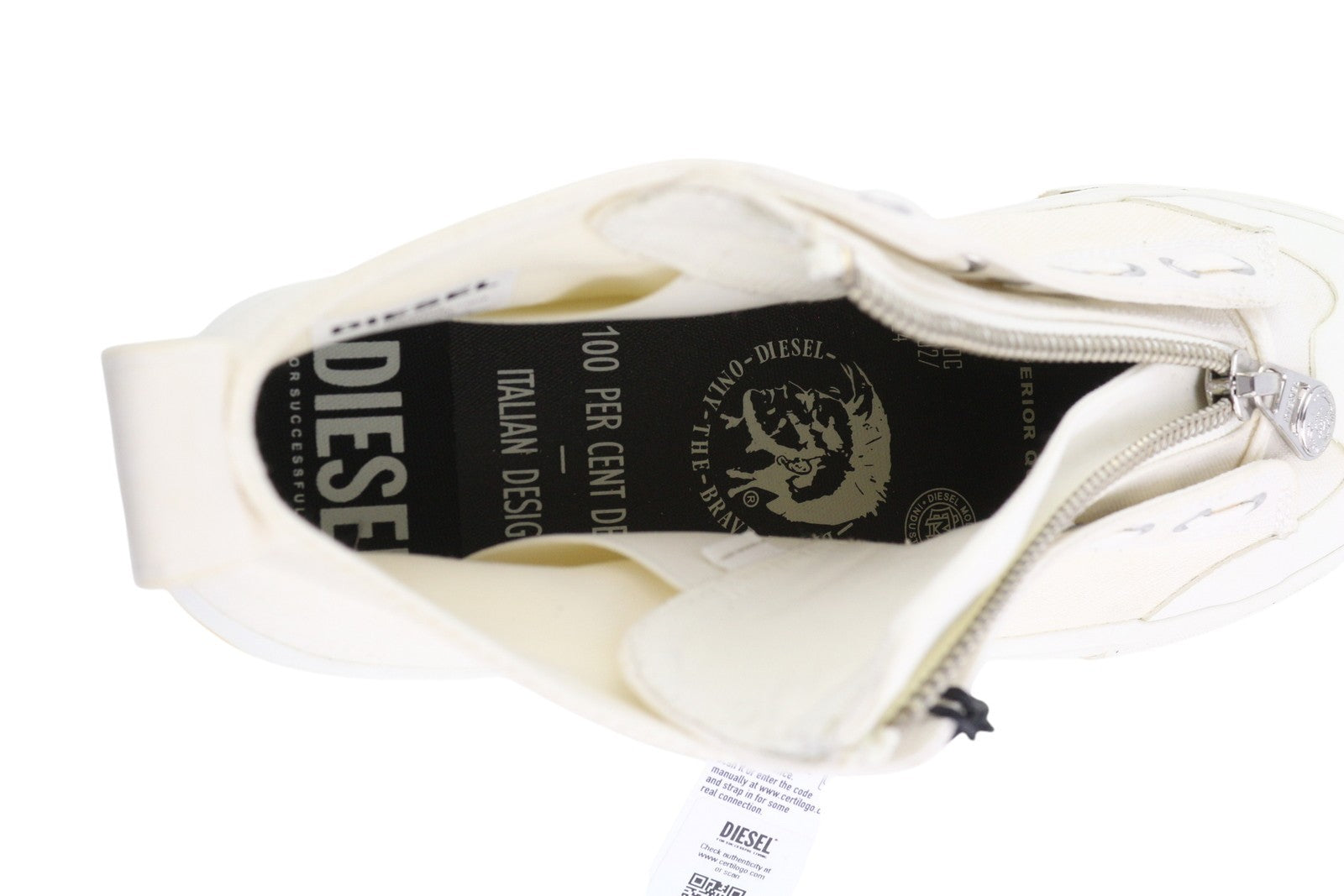 DIESEL S-Astico Mzip vyriški sportbačiai, EU45, balti, užtrauktuku, su viduriu viršutiniu migdolų formos nosimi. RMK 180 €. 