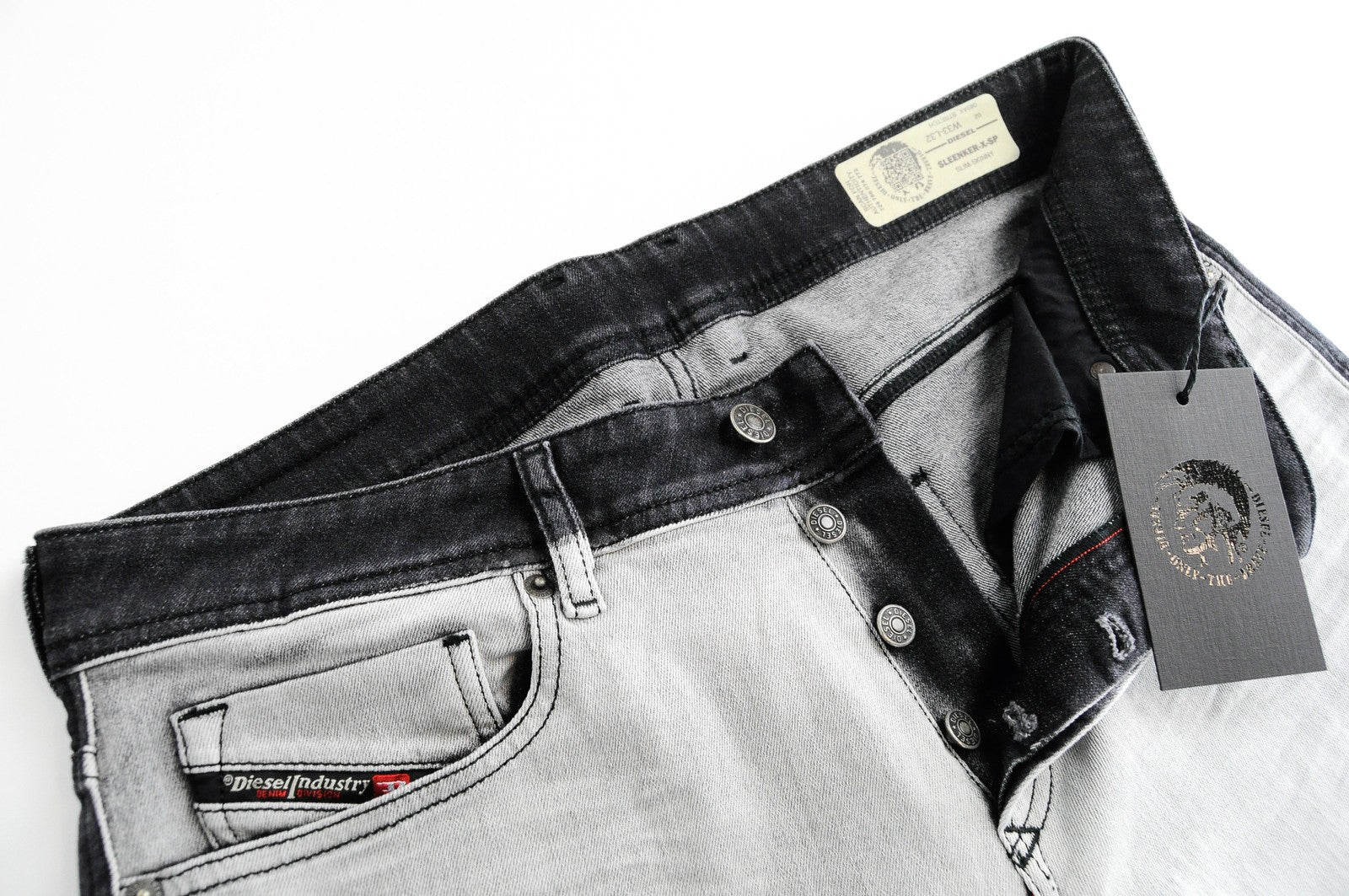 DIESEL Sleenker-X-SP 082AX vyriški W33 L32 ploni aptempti džinsai su sagomis ir dviejų spalvų 