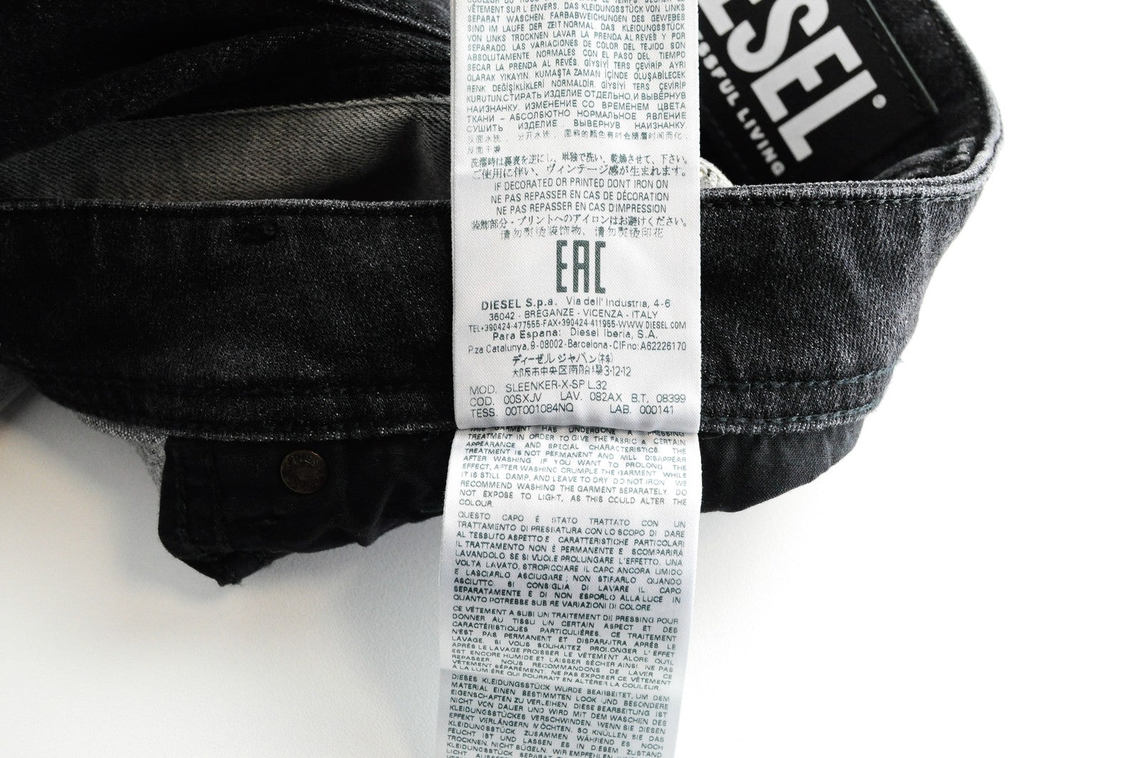 DIESEL Sleenker-X-SP 082AX vyriški W33 L32 ploni aptempti džinsai su sagomis ir dviejų spalvų 