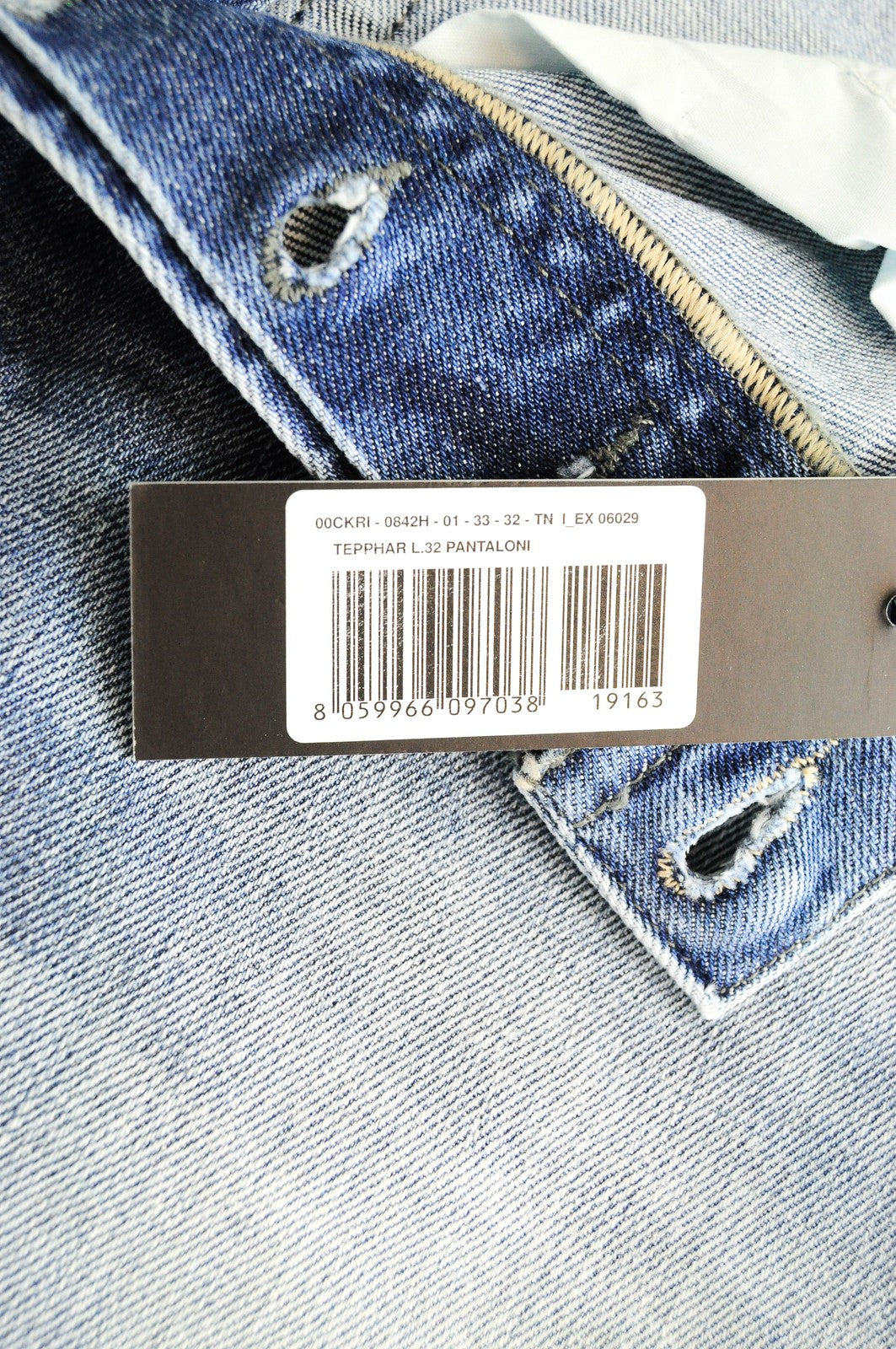 DIESEL Tepphar 0842H Mens W33 L32 Carrot  Jeans Light Blue Washed