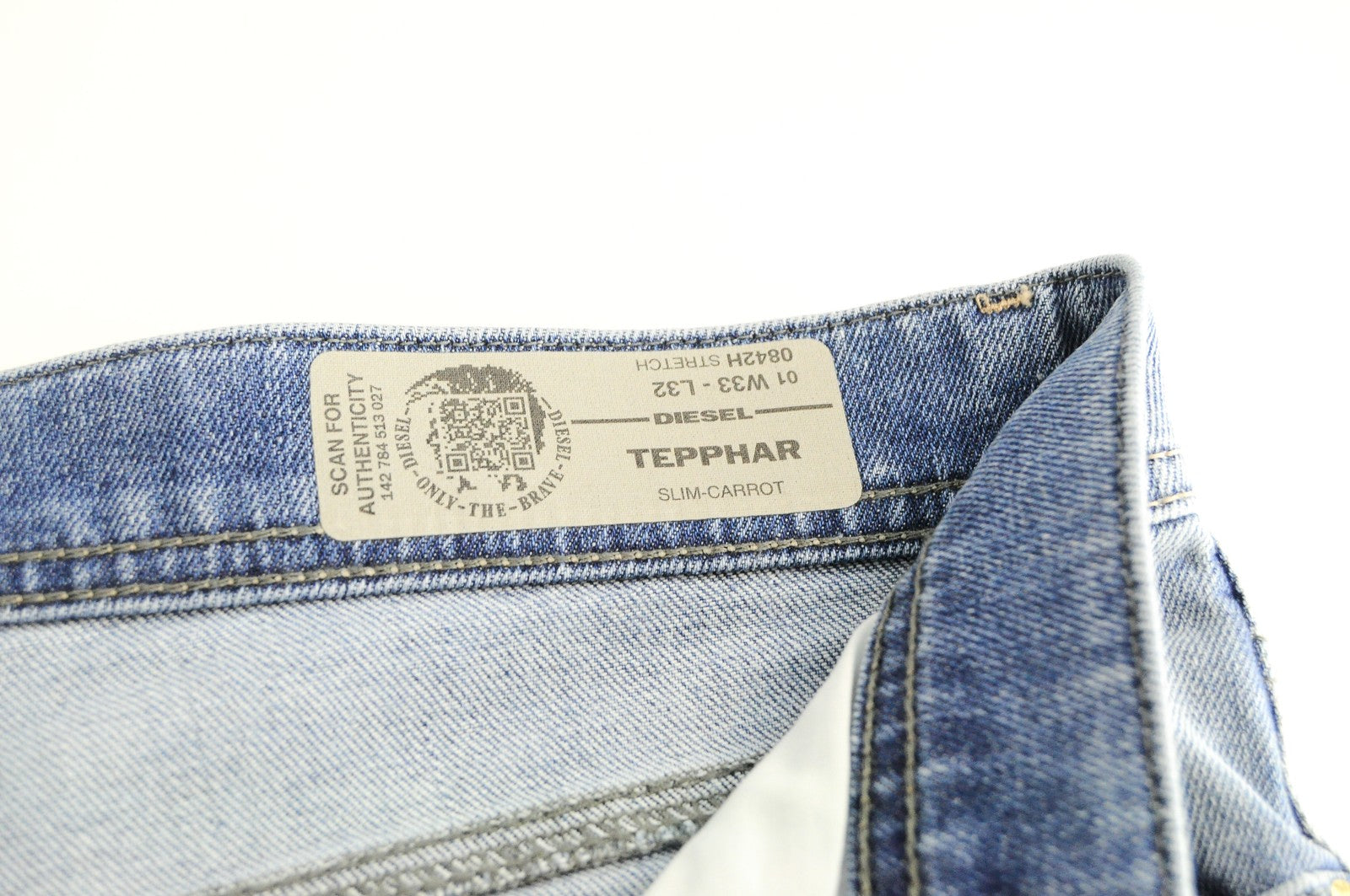 DIESEL Tepphar 0842H Mens W33 L32 Carrot  Jeans Light Blue Washed