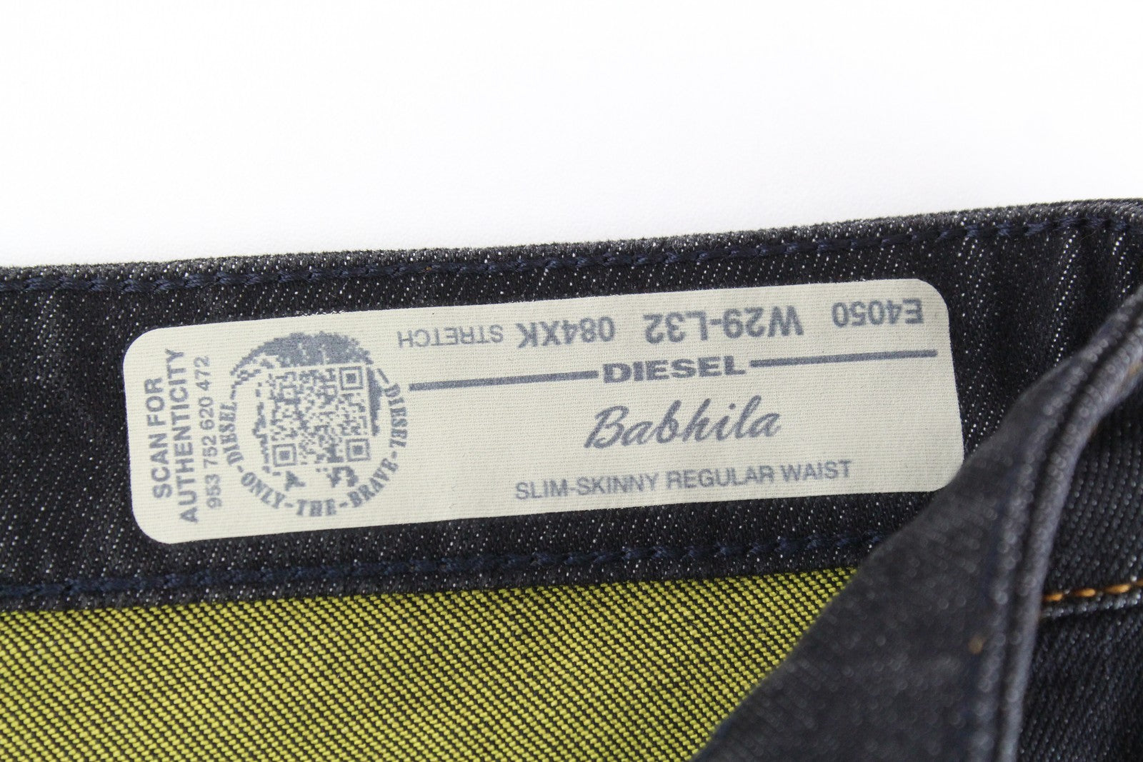 DIESEL Babhila 084XK moteriški džinsai W29/L32 tamsiai mėlyni su sagomis 