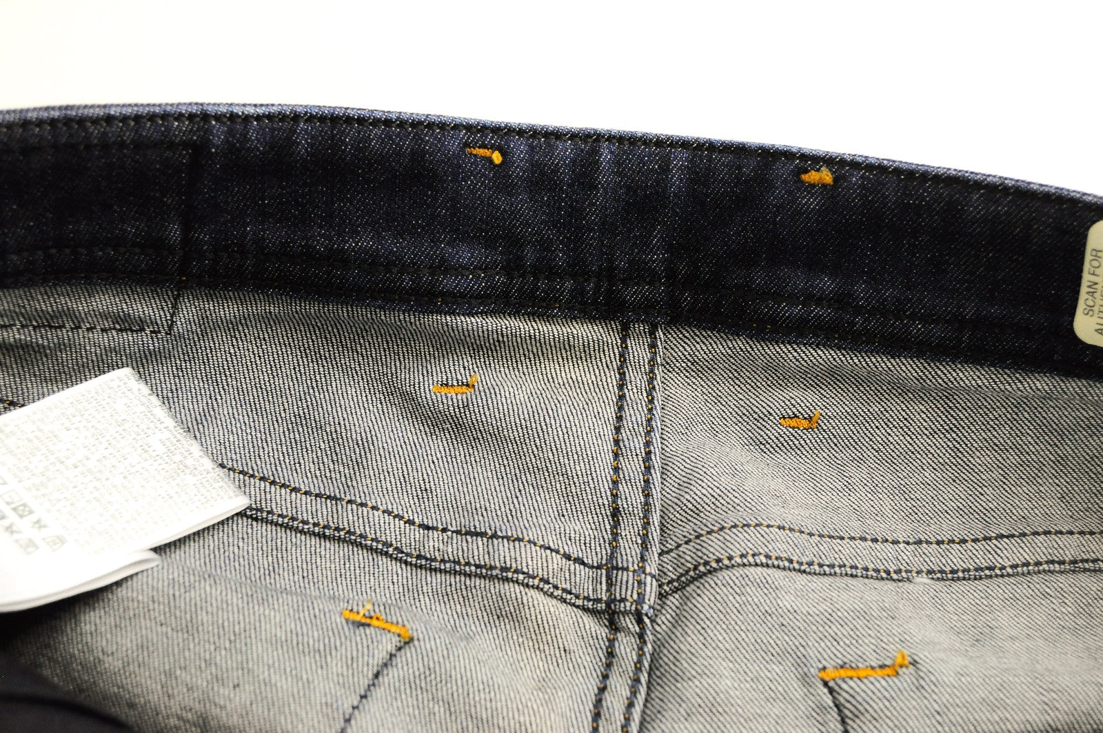 DIESEL Waykee R7NA8 vyriški mėlyni dirbtinės odos džinsai su sagomis, W28 L30 gofruotu gofruotu audiniu 