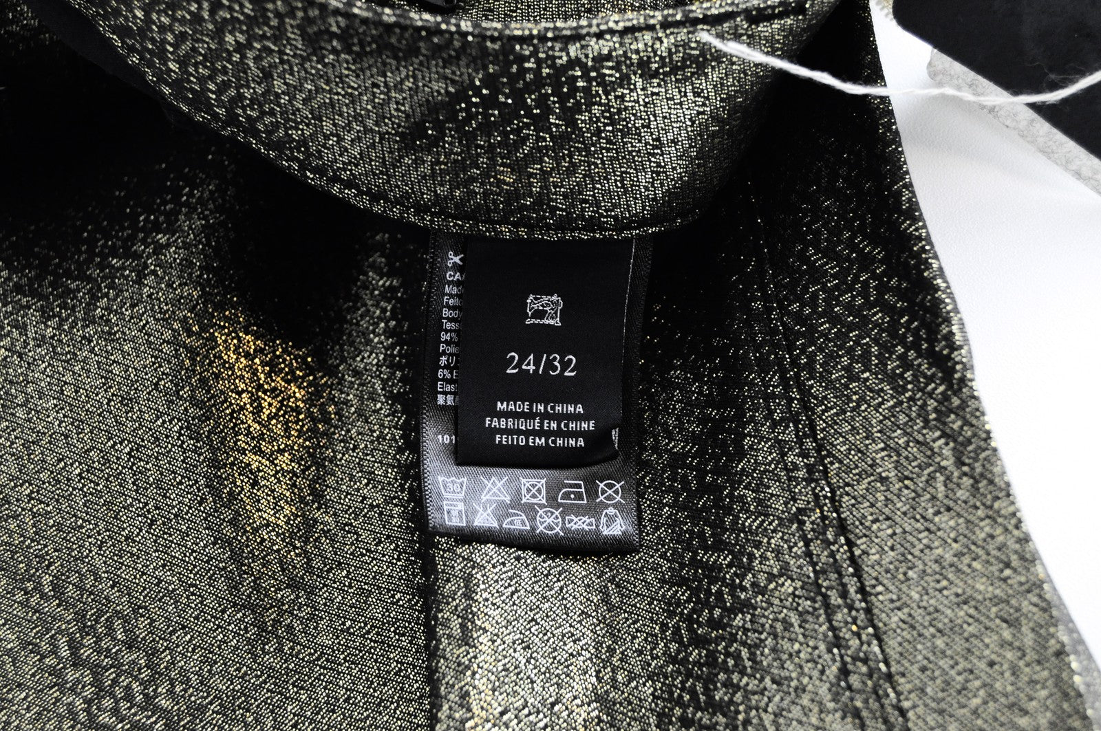 MAISON SCOTCH W24 L32 moteriški blizgučiais ir užtrauktuku aptempti džinsai su vidutinio liemens raštu 