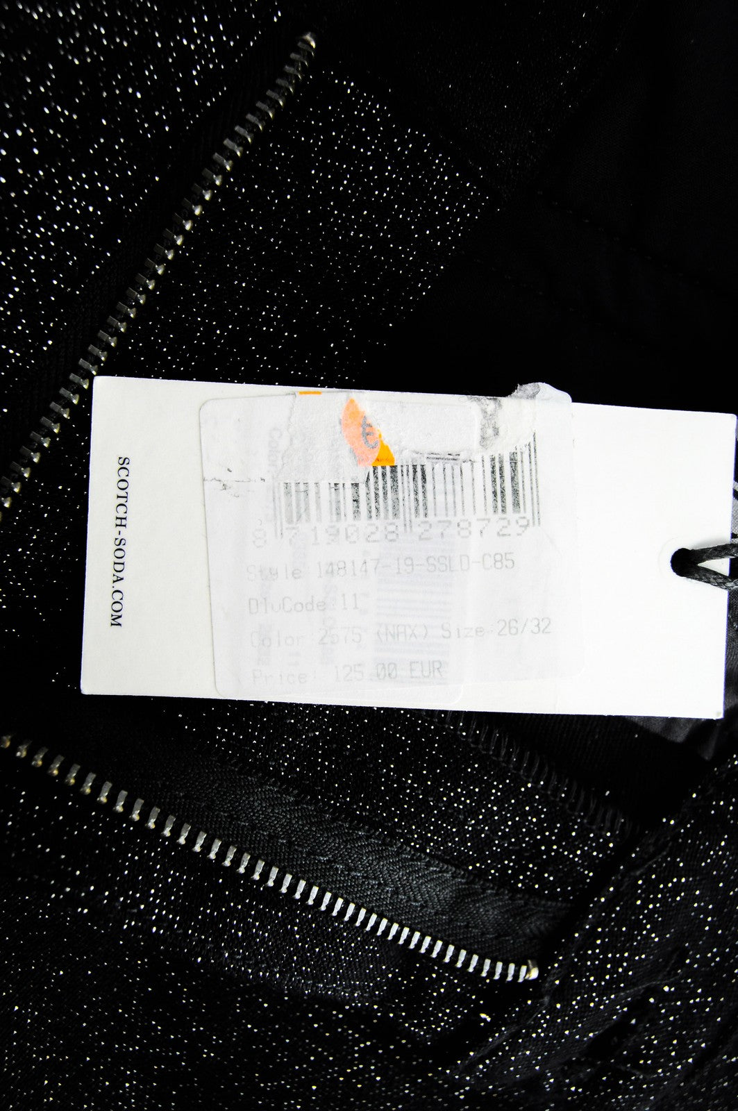 MAISON SCOTCH W26 L32 juodi, blizgučiais ir aptempti moteriški džinsai su vidutinio liemens juosta. 