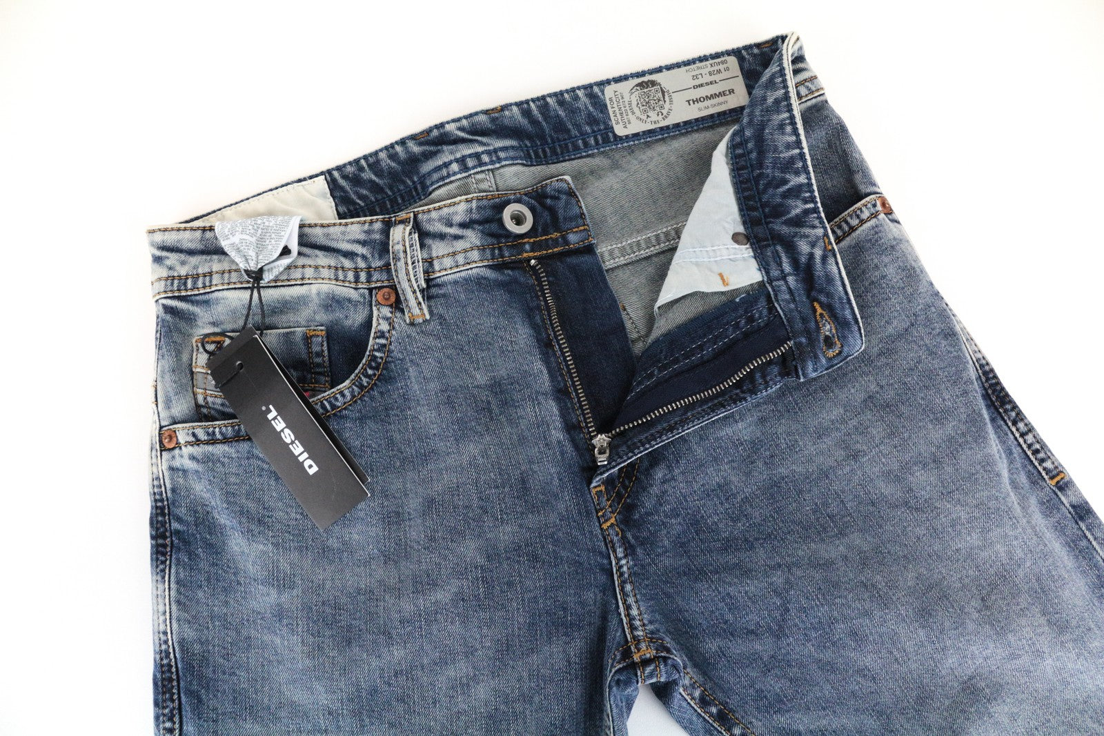 DIESEL Thommer 084UX vyriški džinsai W28/L32 Blue Wash Denim 