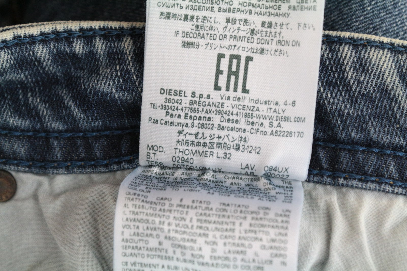 DIESEL Thommer 084UX vyriški džinsai W28/L32 Blue Wash Denim 