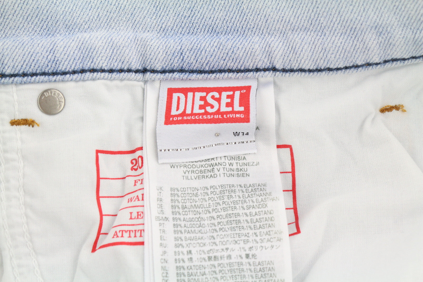 DIESEL 2005 D-Fining 09C06 vyriški džinsai W34/L32 įprasto kirpimo, siaurėjančios klešnės, rekomenduojama kaina – 250 € 