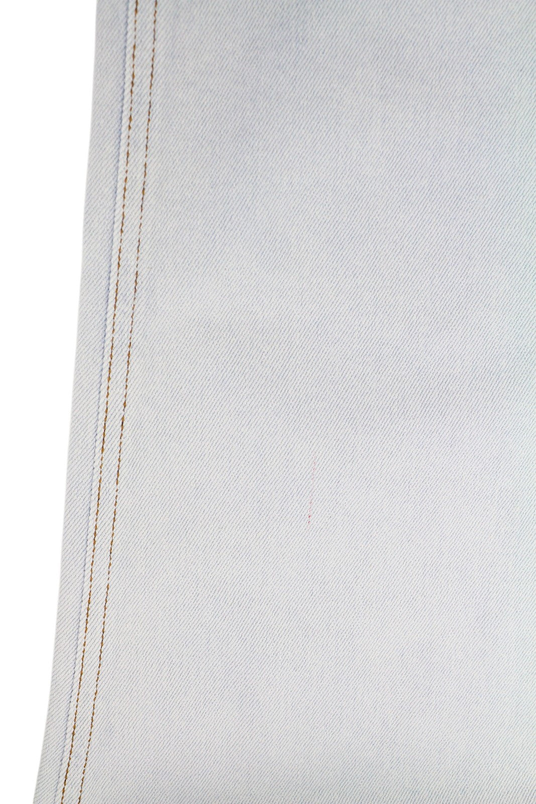 DIESEL D-Fining-Z 09C06 vyriški džinsai W30/L32 įprasto kirpimo, siaurėjančiomis klešnėmis, rekomenduojama kaina – 250 € 