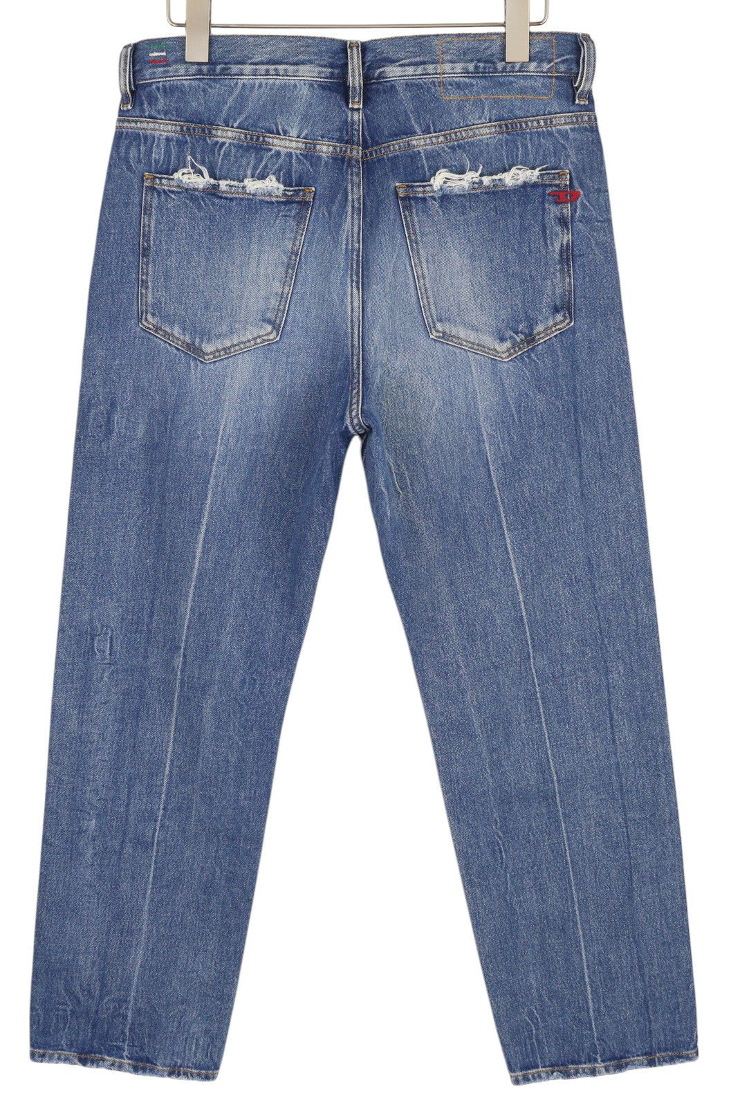 DIESEL D-Macs 09A25 vyriški džinsai W34/L30 tiesaus kirpimo, plėšyti, rekomenduojama kaina – 250 €, skalbtos mėlynos spalvos. 