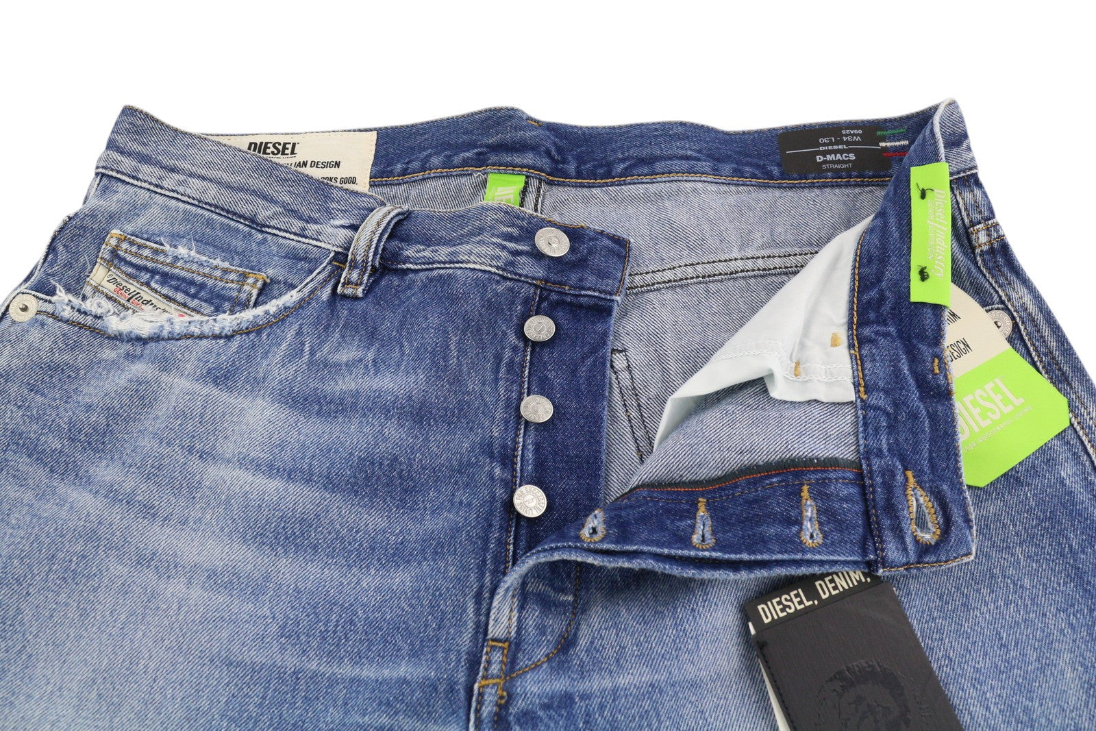DIESEL D-Macs 09A25 vyriški džinsai W34/L30 tiesaus kirpimo, plėšyti, rekomenduojama kaina – 250 €, skalbtos mėlynos spalvos. 