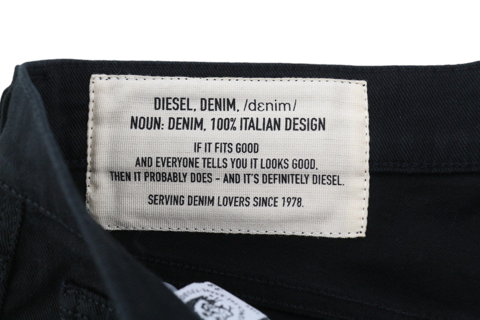 DIESEL D-Macs 0688H vyriški džinsai W33/L32 tiesaus kirpimo, tamsaus džinso spalvos, su sagomis